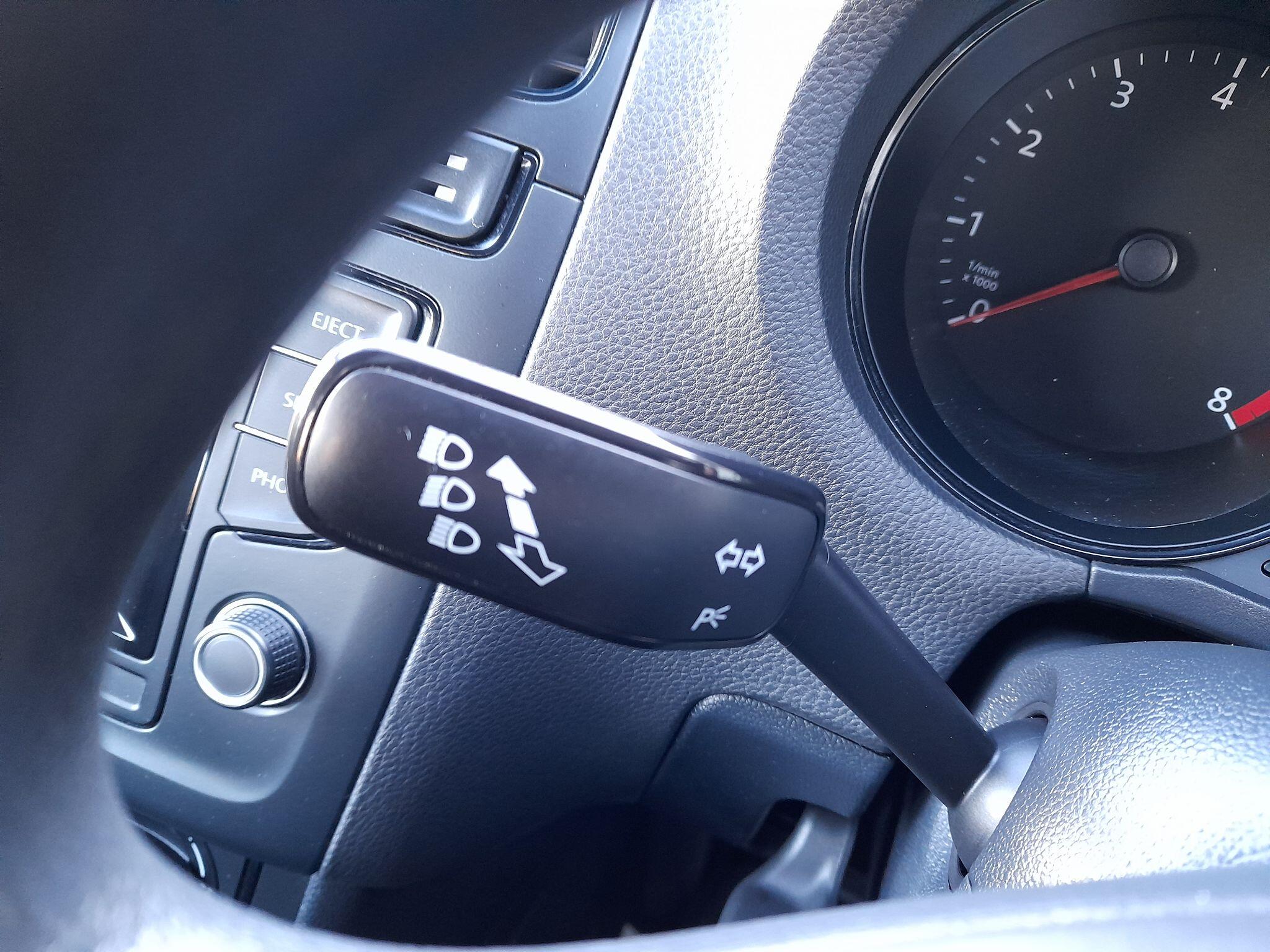 Volkswagen Polo 1.0 BlueMotion Tech S Euro 6 (s/s) 5dr (A/C) 5dr Manual 2016