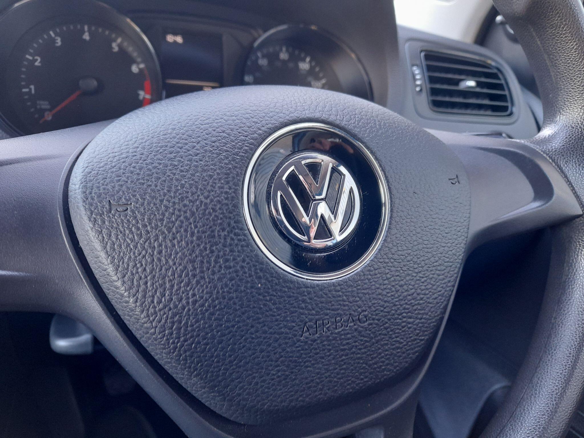 Volkswagen Polo 1.0 BlueMotion Tech S Euro 6 (s/s) 5dr (A/C) 5dr Manual 2016