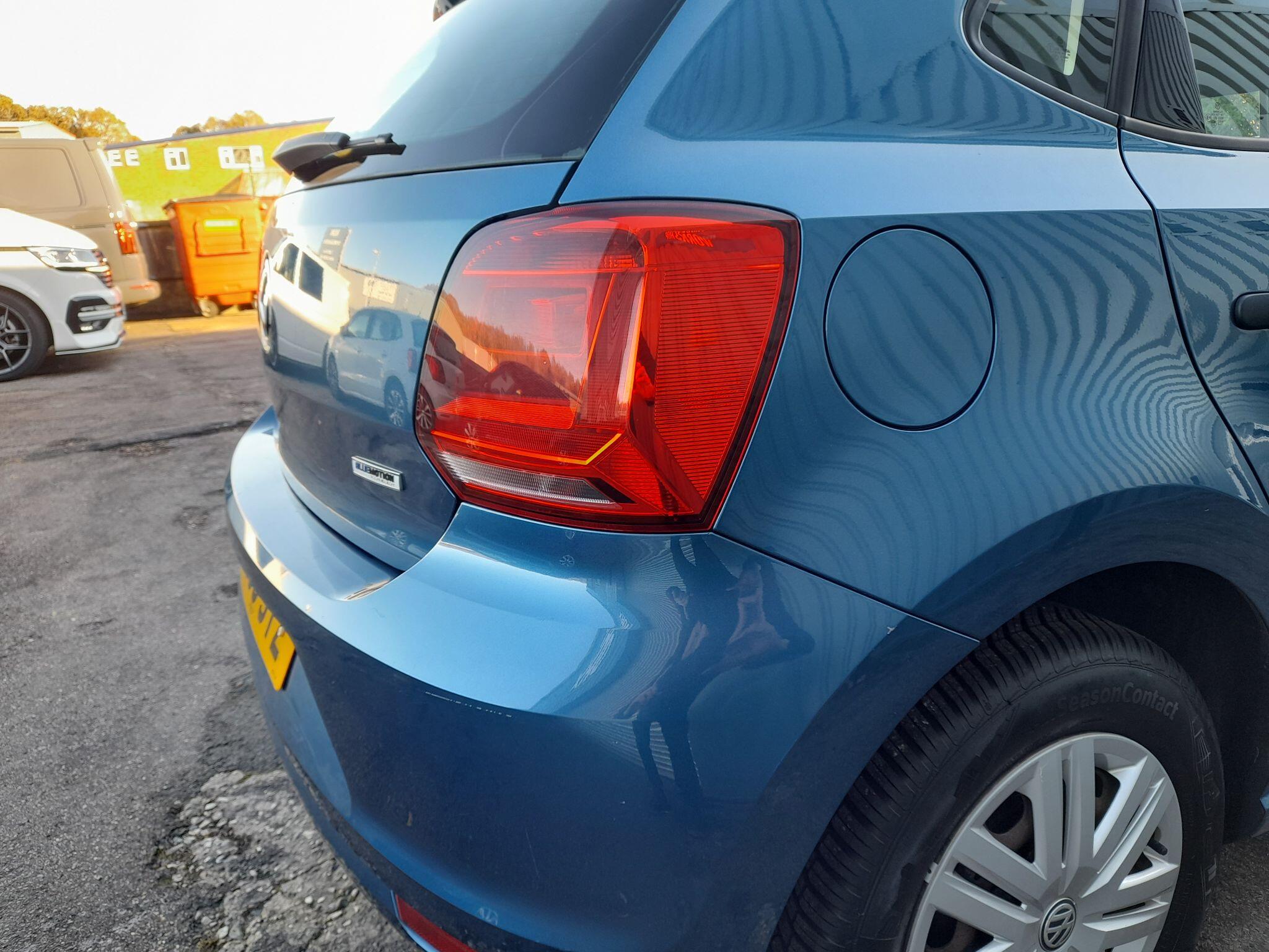 Volkswagen Polo 1.0 BlueMotion Tech S Euro 6 (s/s) 5dr (A/C) 5dr Manual 2016