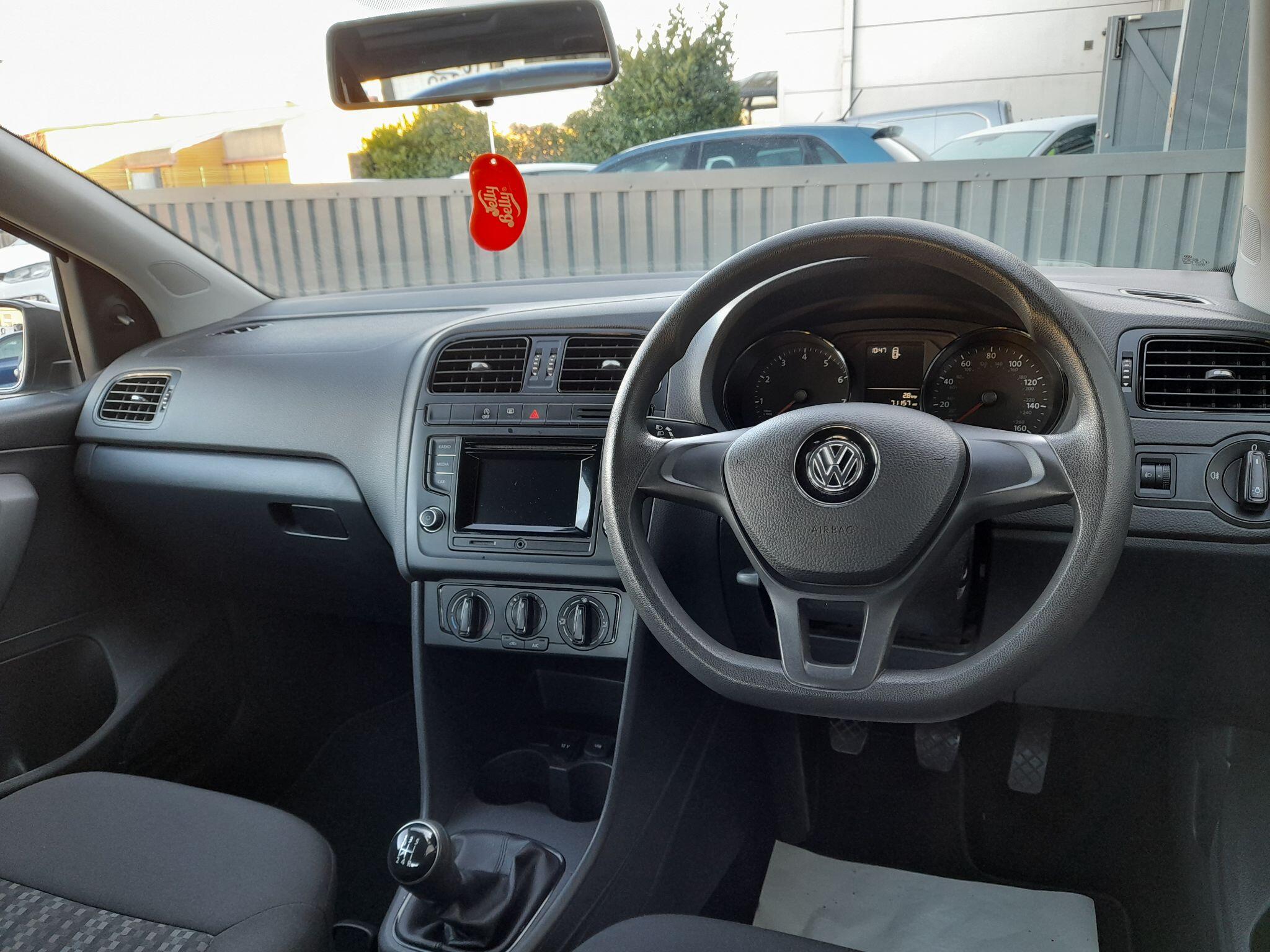 Volkswagen Polo 1.0 BlueMotion Tech S Euro 6 (s/s) 5dr (A/C) 5dr Manual 2016