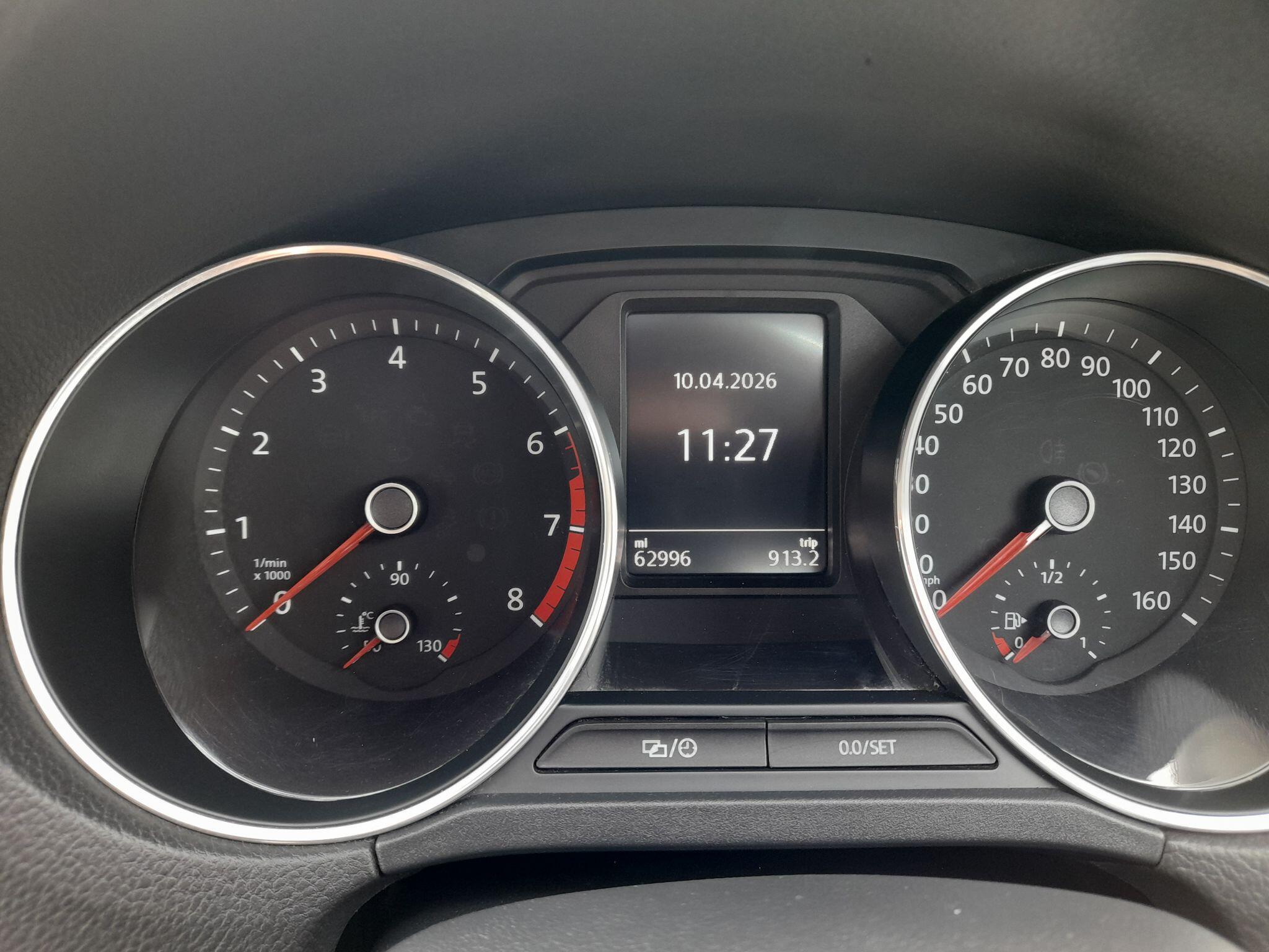 Volkswagen Polo 1.0 BlueMotion Tech SE Euro 6 (s/s) 5dr 5dr Manual 2015