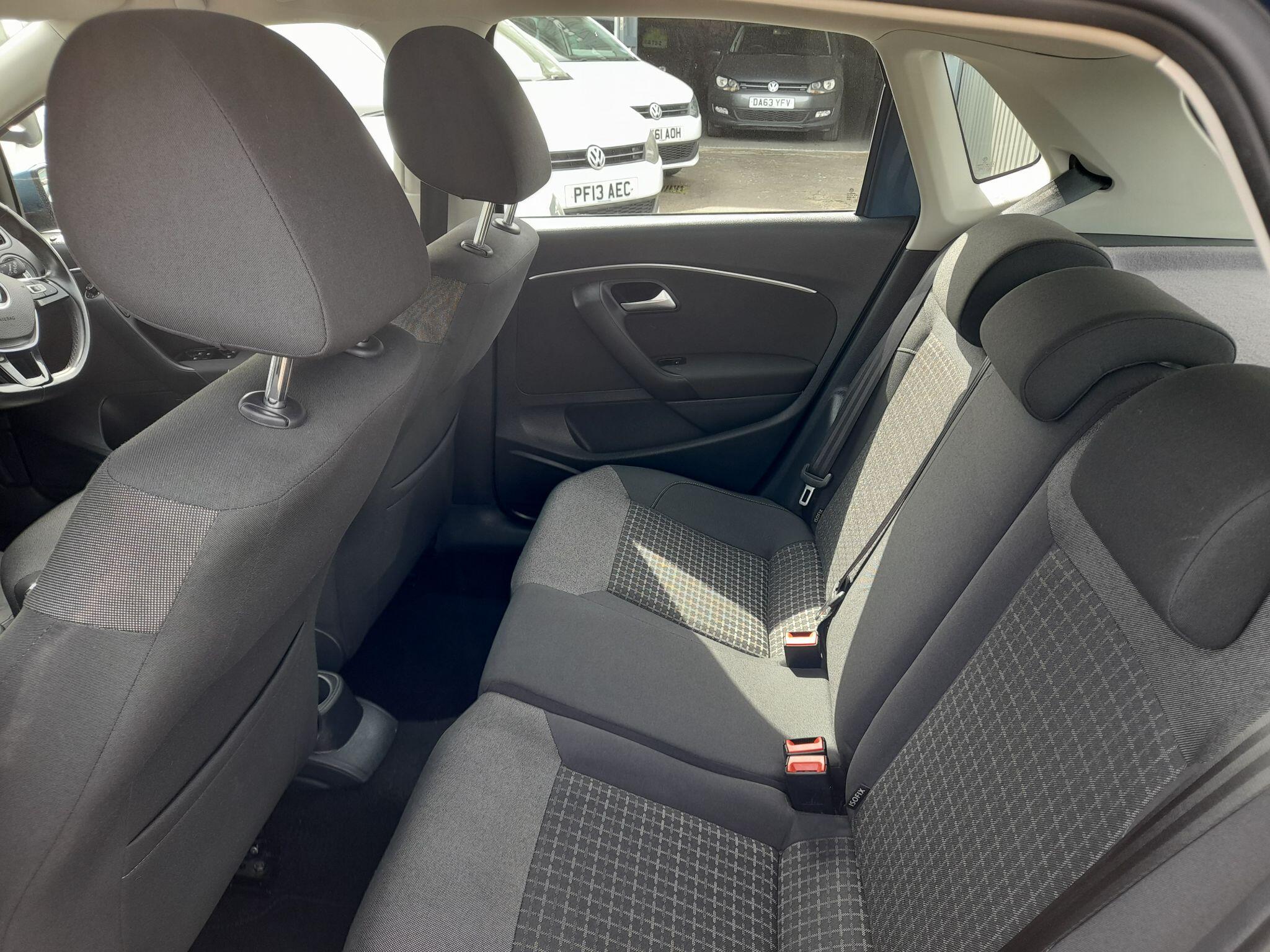 Volkswagen Polo 1.0 BlueMotion Tech SE Euro 6 (s/s) 5dr 5dr Manual 2015