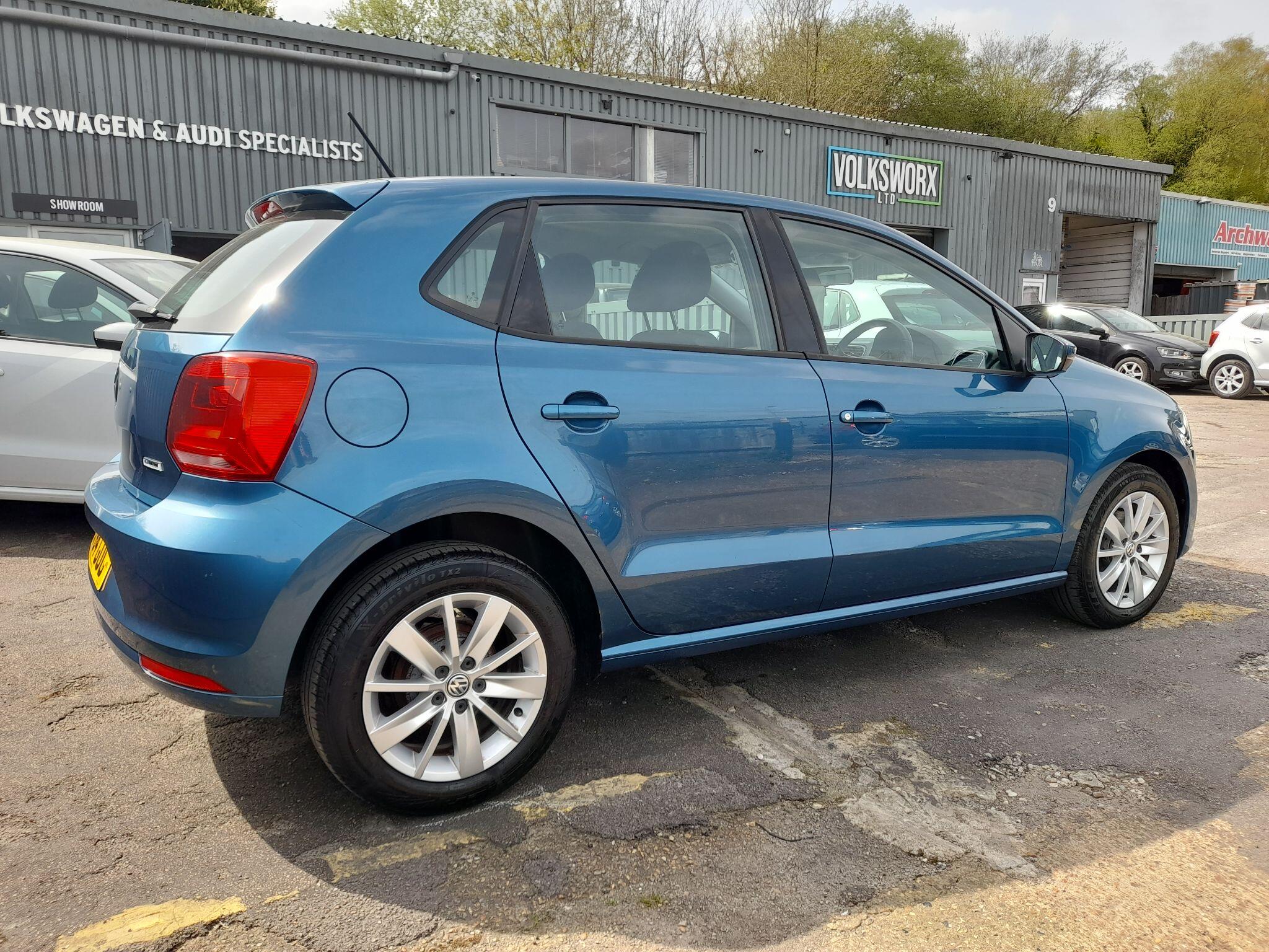 Volkswagen Polo 1.0 BlueMotion Tech SE Euro 6 (s/s) 5dr 5dr Manual 2015