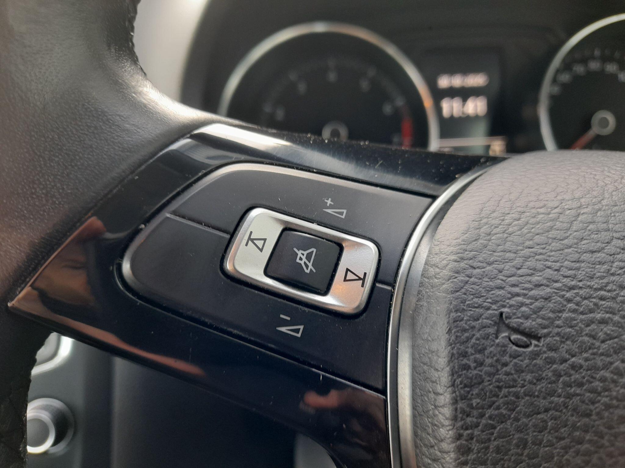 Volkswagen Polo 1.0 BlueMotion Tech SE Euro 6 (s/s) 5dr 5dr Manual 2014