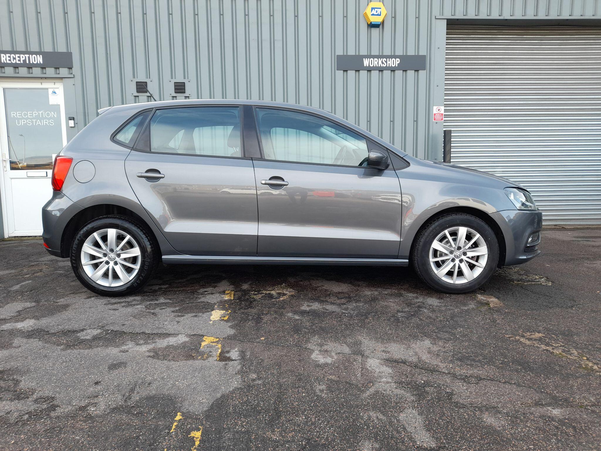 Volkswagen Polo 1.0 BlueMotion Tech SE Euro 6 (s/s) 5dr 5dr Manual 2014