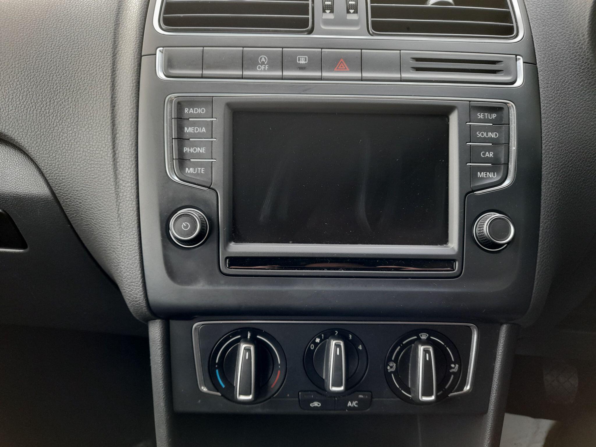 Volkswagen Polo 1.0 BlueMotion Tech SE Euro 6 (s/s) 5dr 5dr Manual 2014