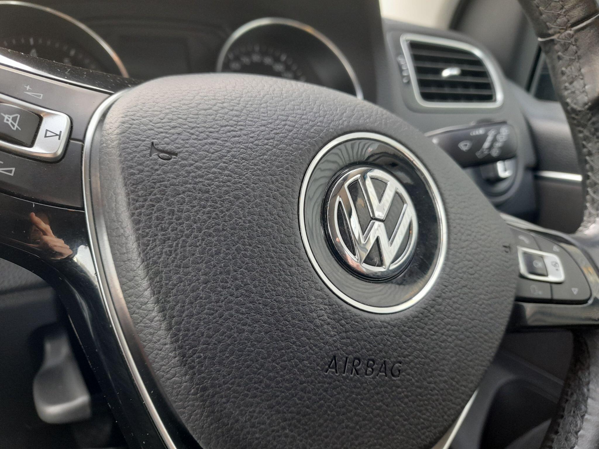 Volkswagen Polo 1.0 BlueMotion Tech SE Euro 6 (s/s) 5dr 5dr Manual 2014