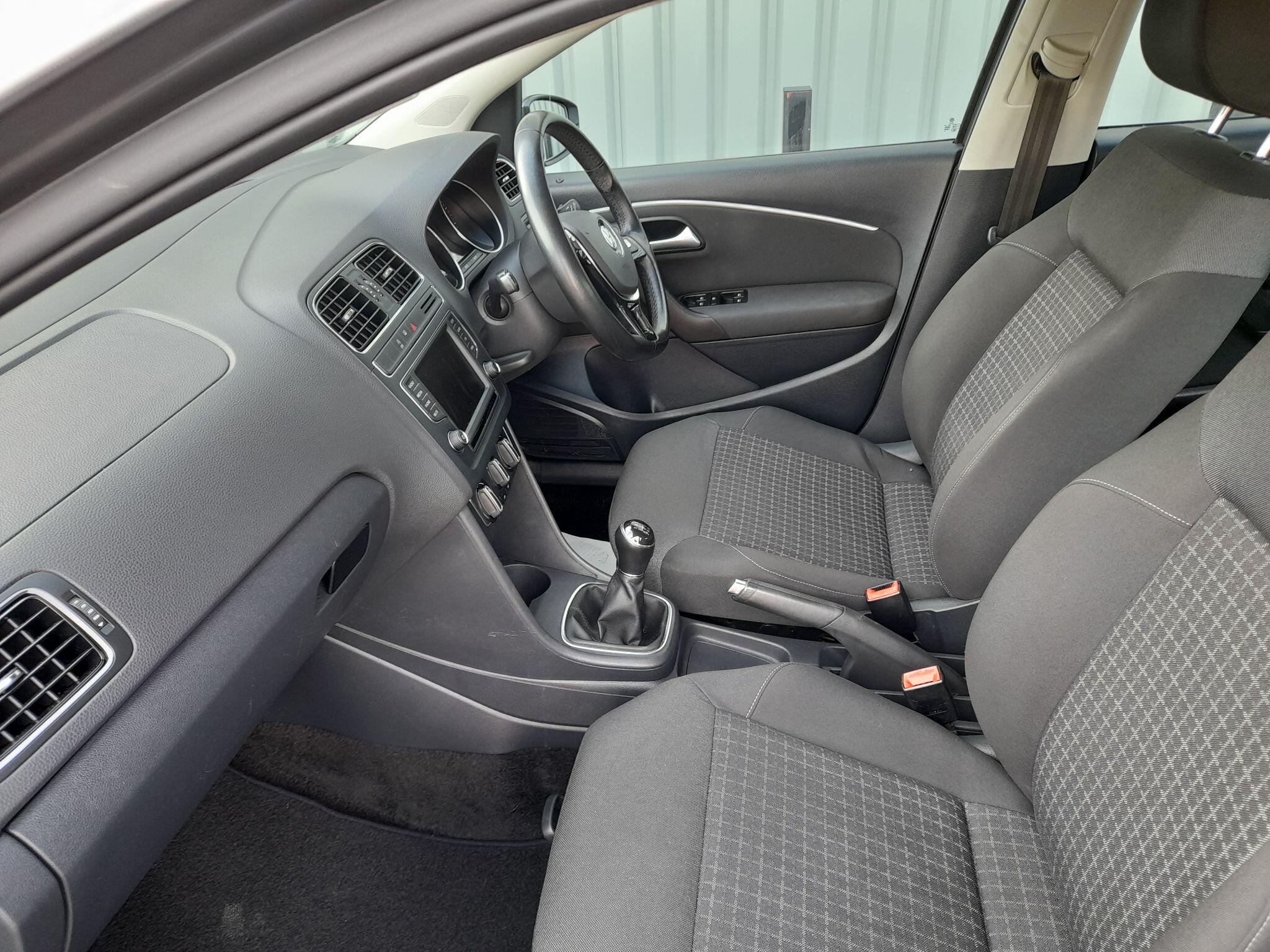 Volkswagen Polo 1.0 BlueMotion Tech SE Euro 6 (s/s) 5dr 5dr Manual 2014