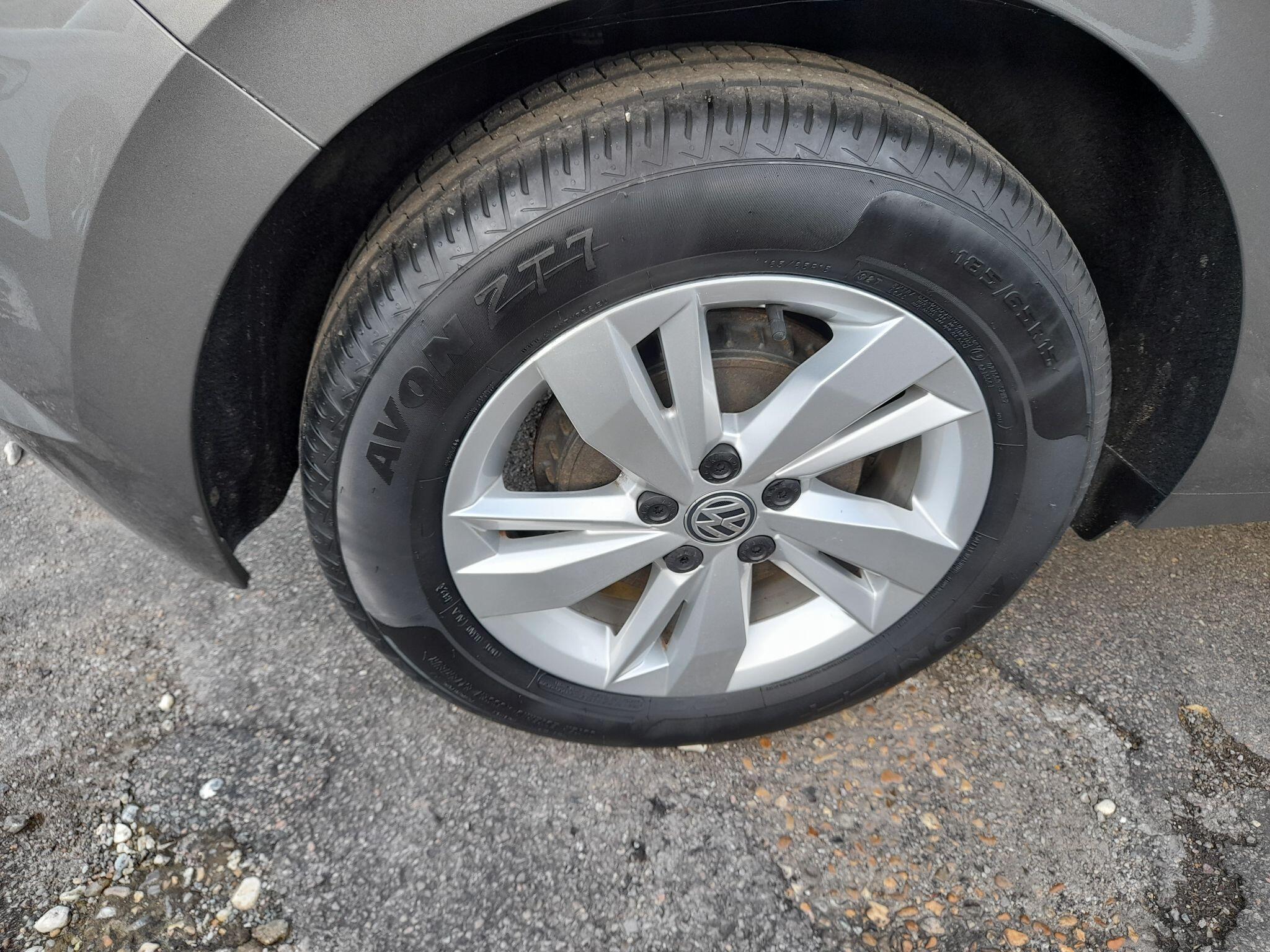 Volkswagen Polo 1.0 TSI SE Euro 6 (s/s) 5dr 5dr Manual 2018