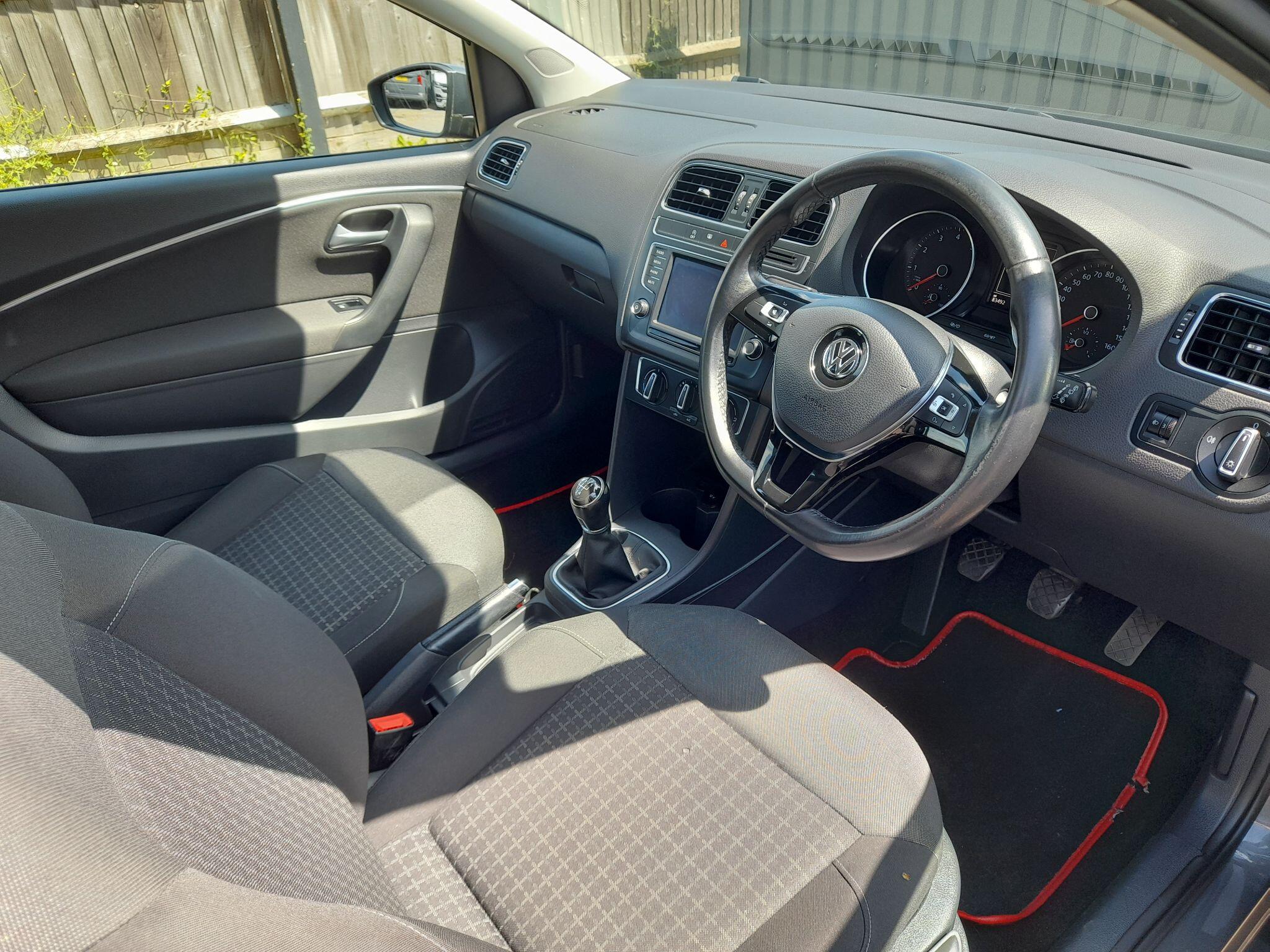 Volkswagen Polo 1.2 TSI BlueMotion Tech SE Euro 6 (s/s) 3dr 3dr Manual 2015