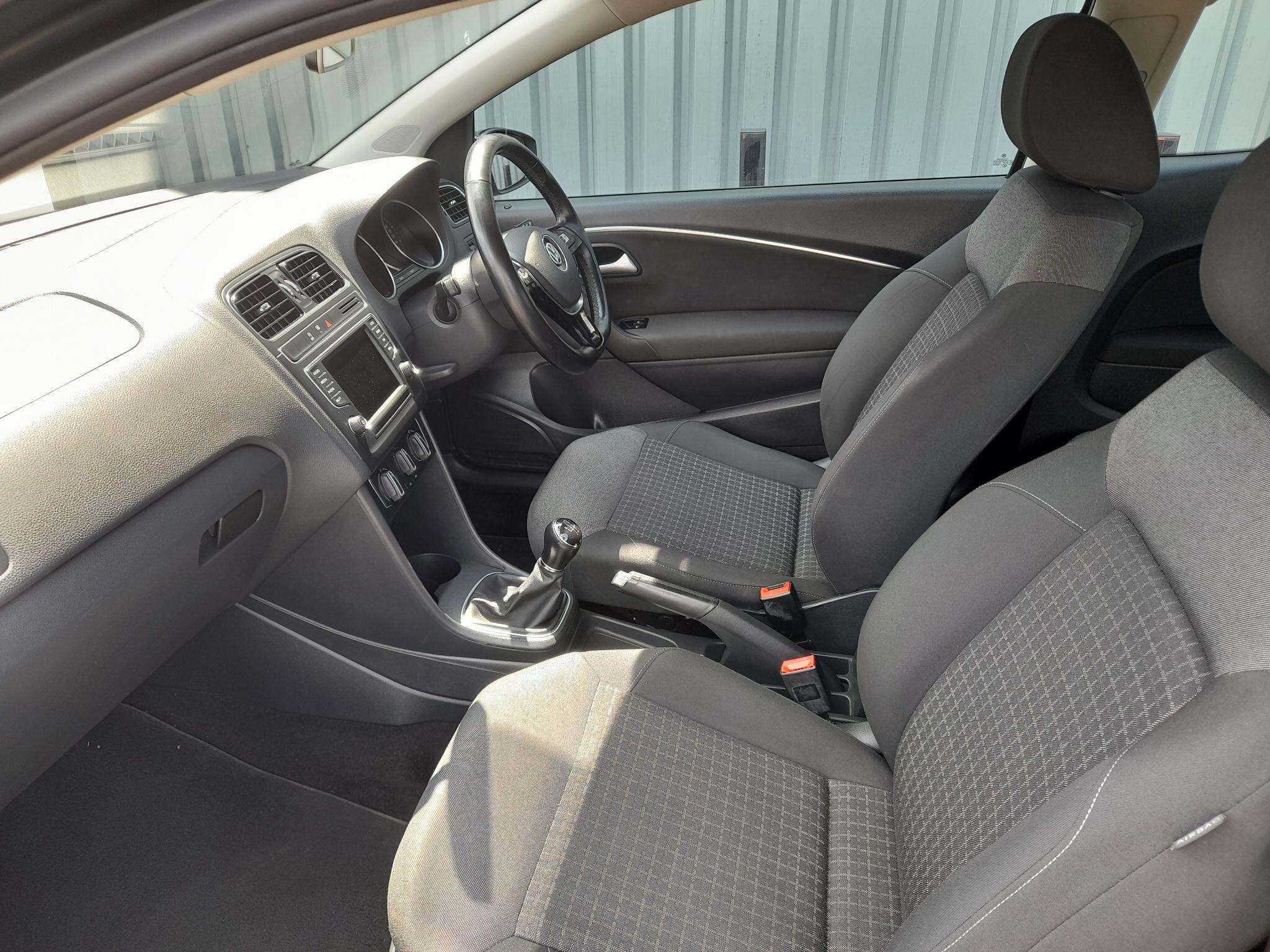 Volkswagen Polo 1.2 TSI BlueMotion Tech SE Euro 6 (s/s) 3dr 3dr Manual 2015