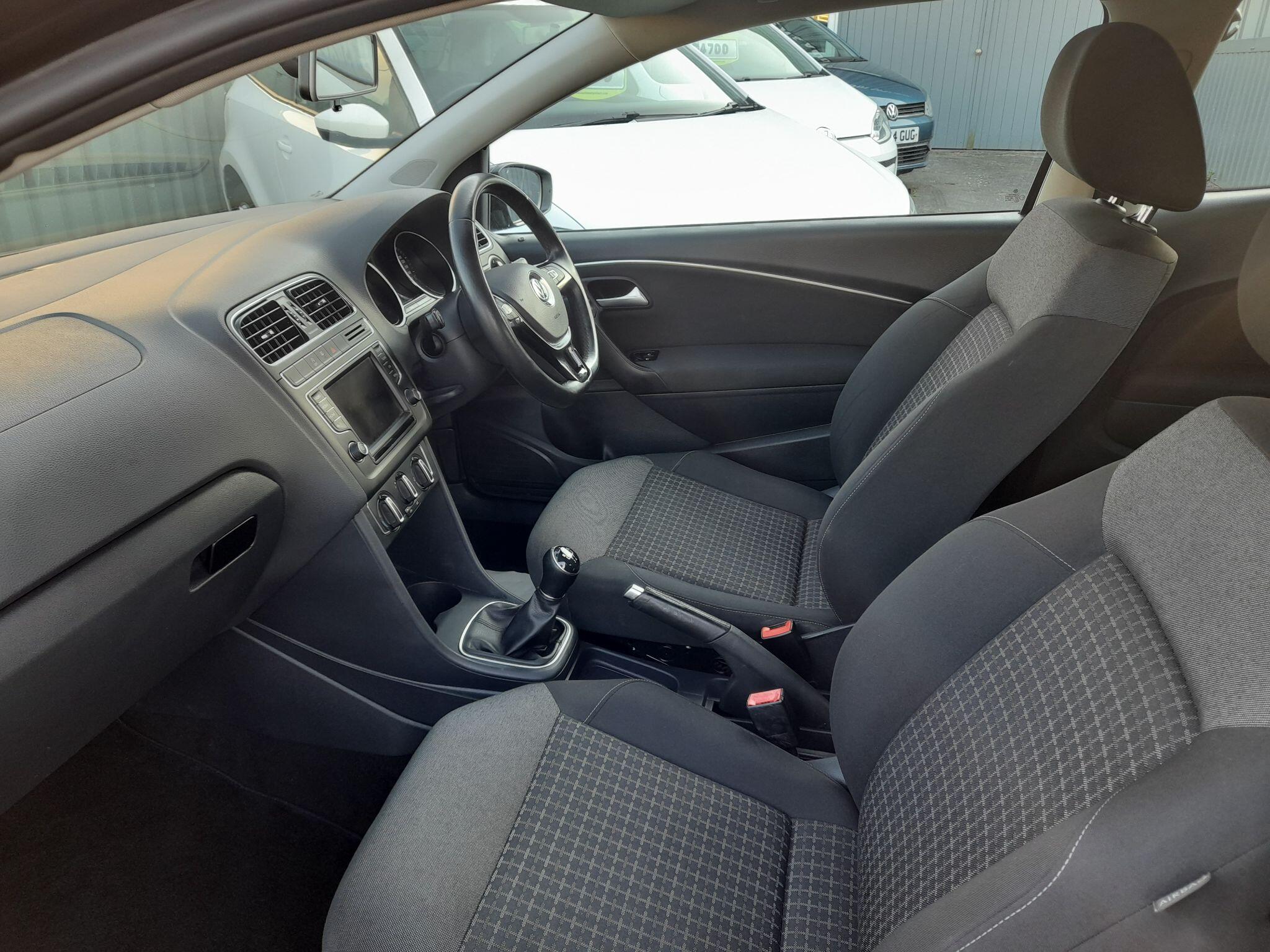 Volkswagen Polo 1.2 TSI BlueMotion Tech SE Euro 6 (s/s) 3dr 3dr Manual 2015