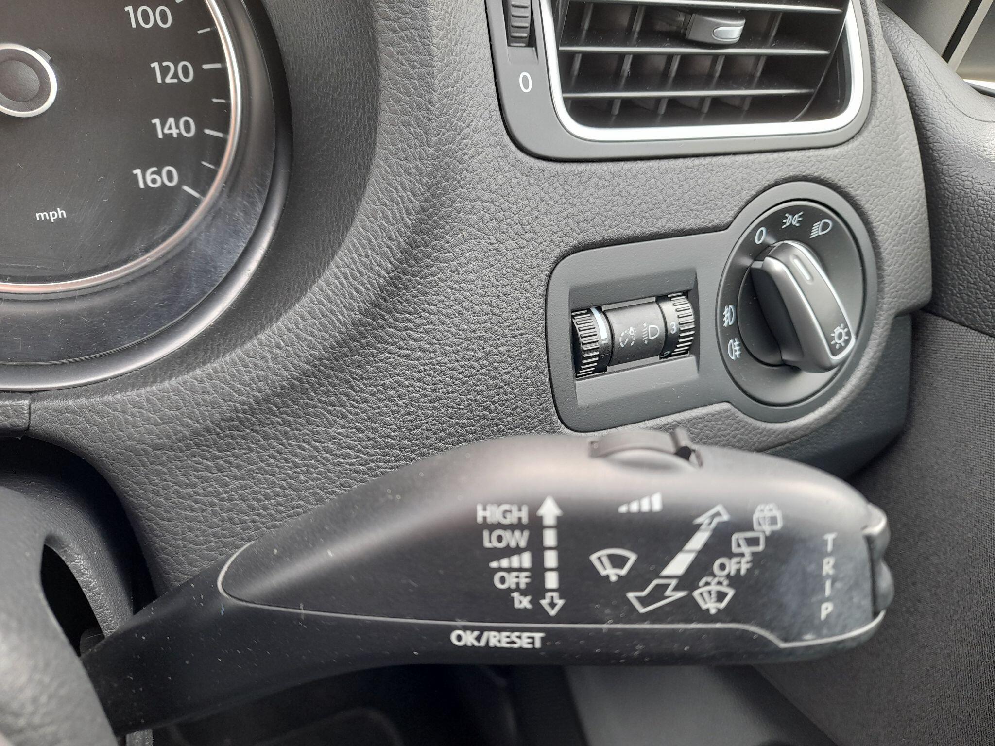 VOLKSWAGEN POLO 1.4 MATCH EURO 5 3DR 6,650 2013 53,300 WHITE 1.39L MANUAL PETROL... image 67