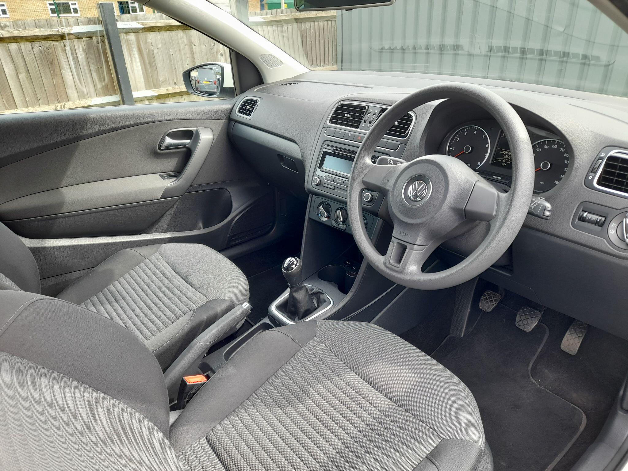 VOLKSWAGEN POLO 1.4 MATCH EURO 5 3DR 6,650 2013 53,300 WHITE 1.39L MANUAL PETROL... image 63