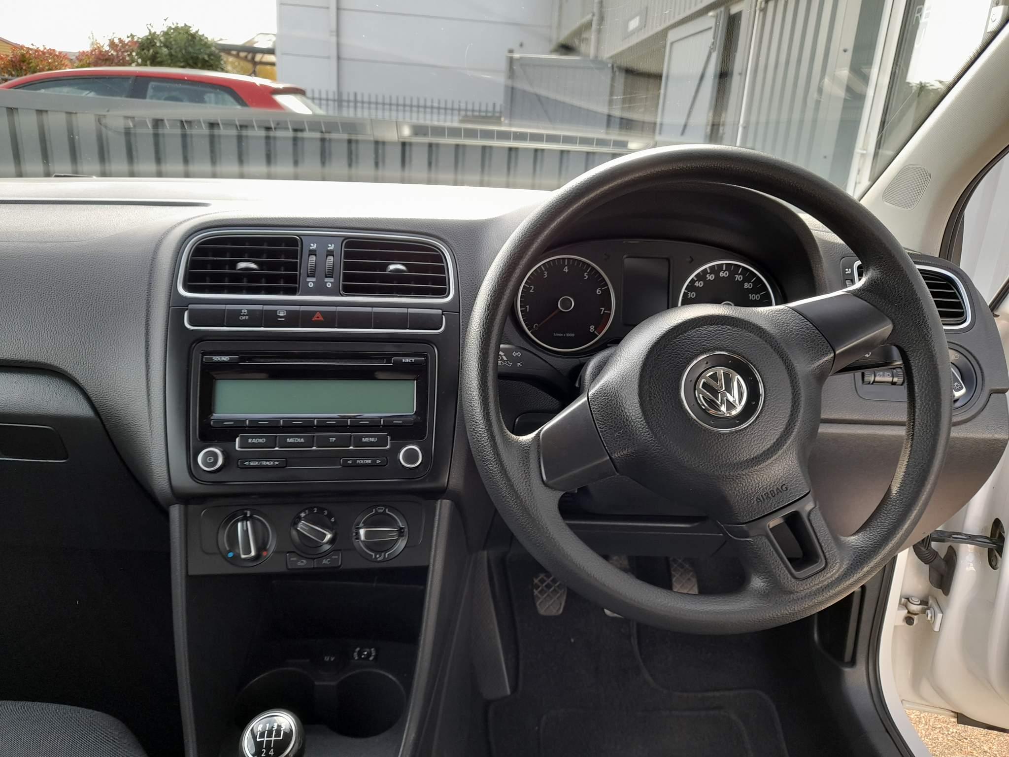 Volkswagen Polo 1.4 SE Euro 5 5dr 5dr Manual 2011