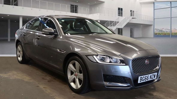 Jaguar XF