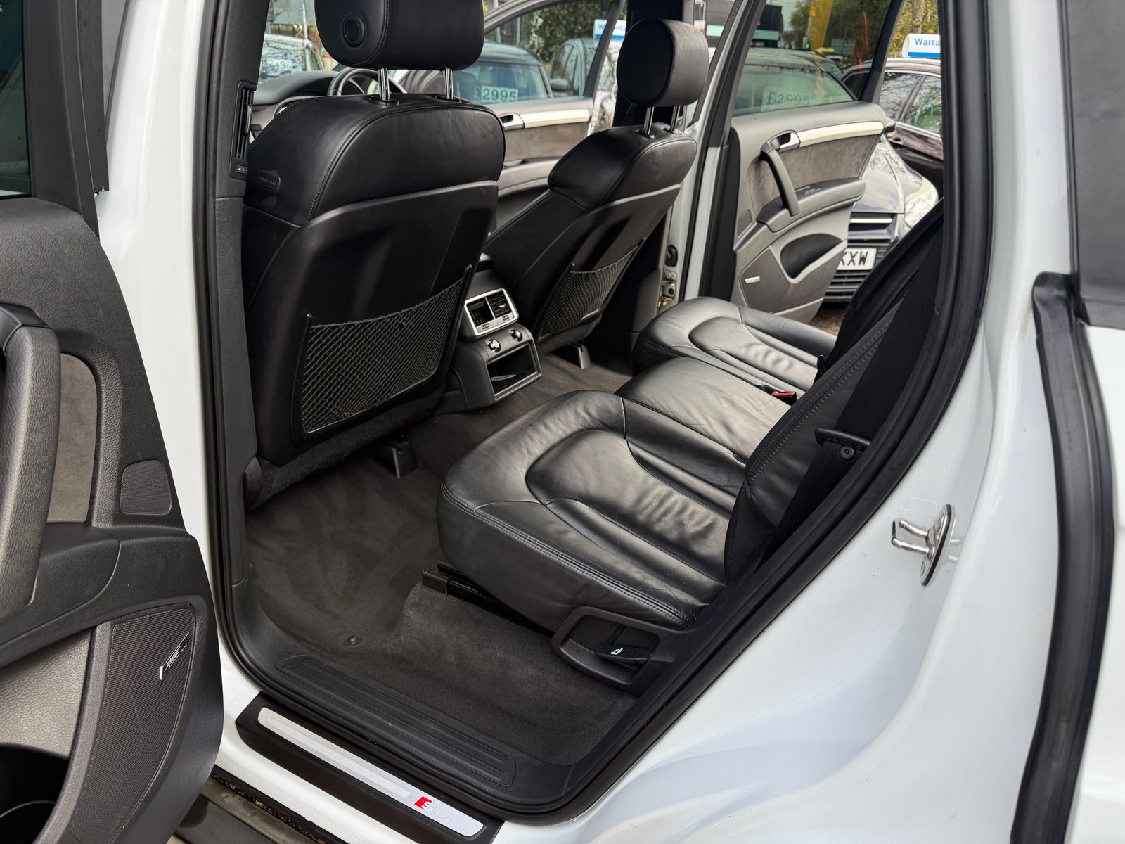 Audi Q7 3.0 TDI V6 S line Plus SUV 5dr Diesel Tiptronic quattro Euro 5 (s/s) (245 ps) 5dr Automatic 2012