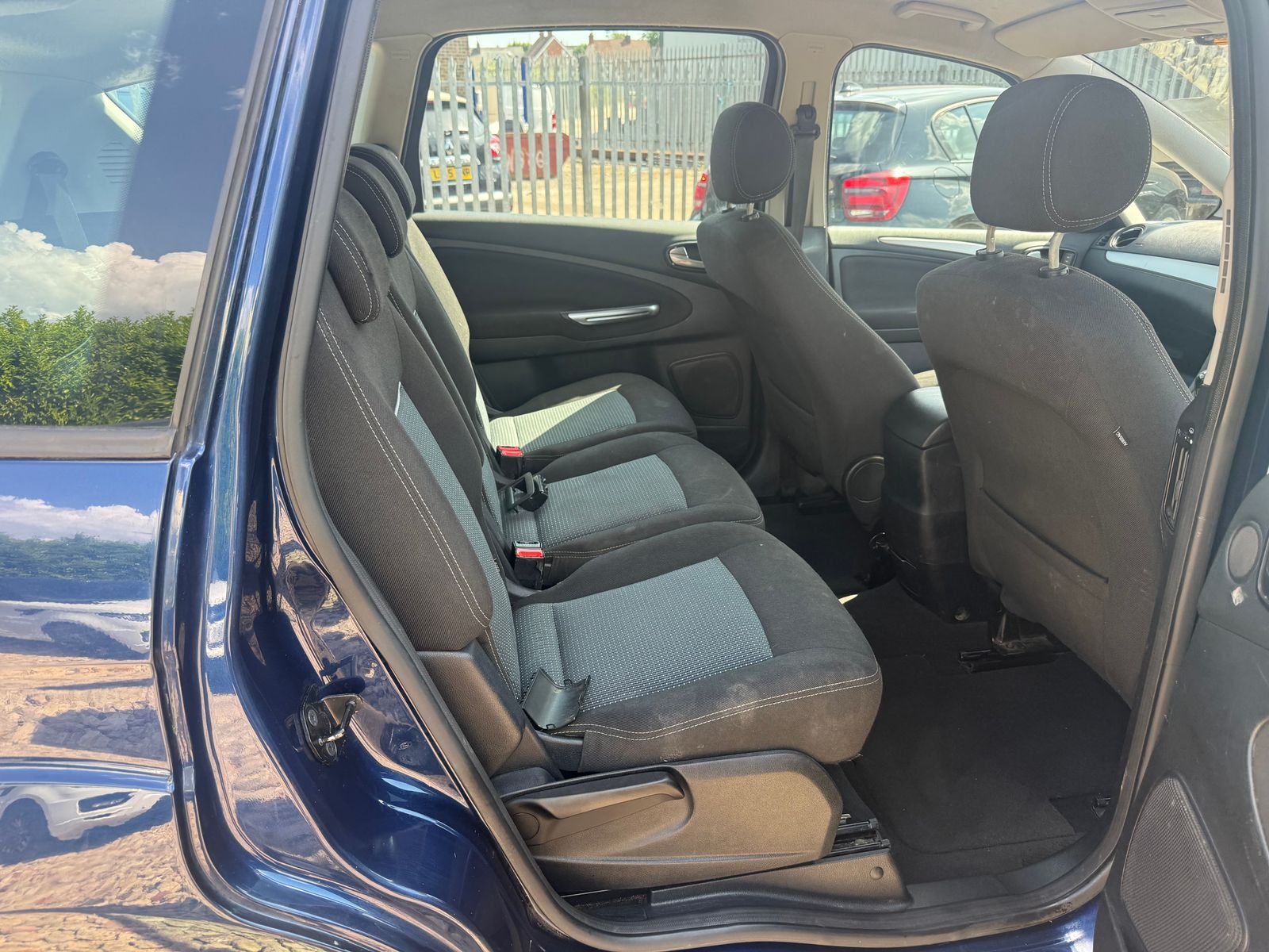 Ford S-Max 2.0 TDCi Zetec MPV 5dr Diesel Powershift Euro 5 (140 ps) 5dr Automatic 2012