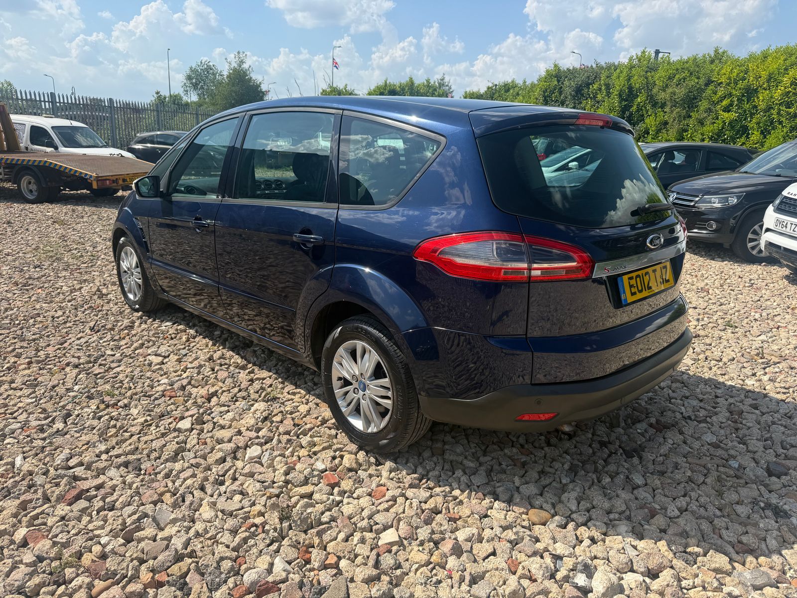 Ford S-Max 2.0 TDCi Zetec MPV 5dr Diesel Powershift Euro 5 (140 ps) 5dr Automatic 2012