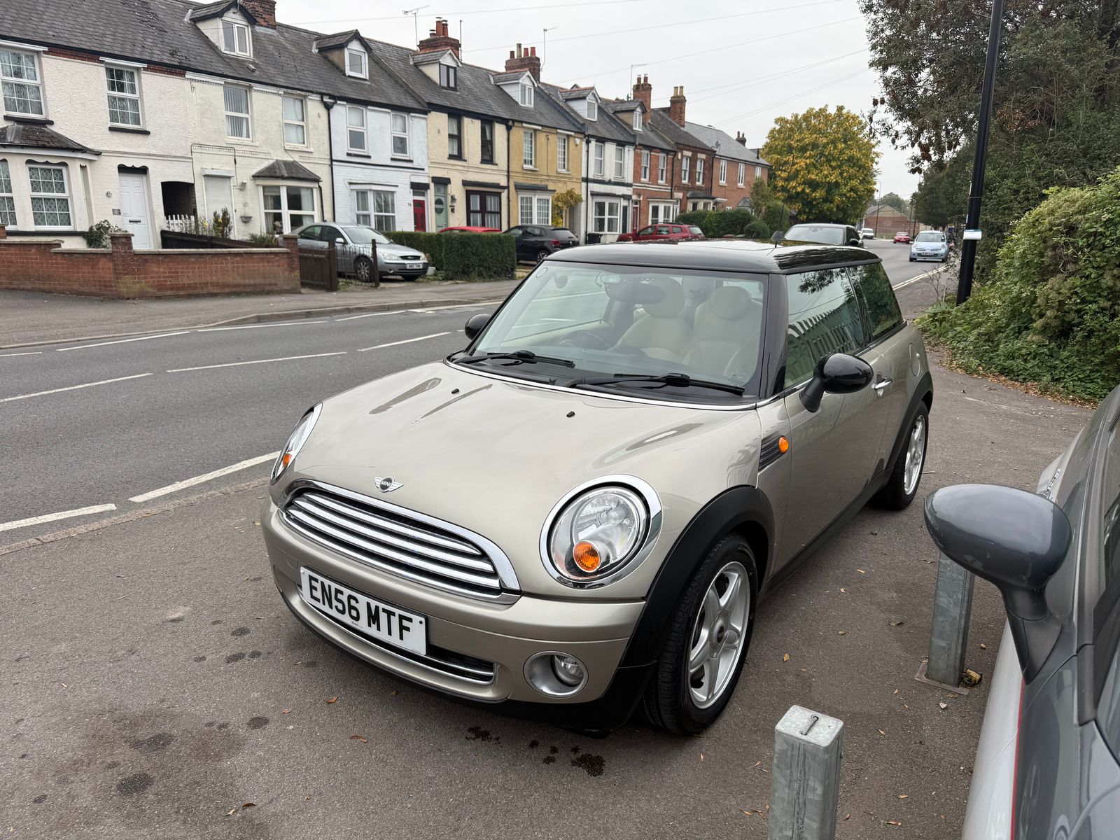 MINI Hatch 1.6 Cooper Hatchback 3dr Petrol Steptronic Euro 4 (120 ps) 3dr Automatic 2007
