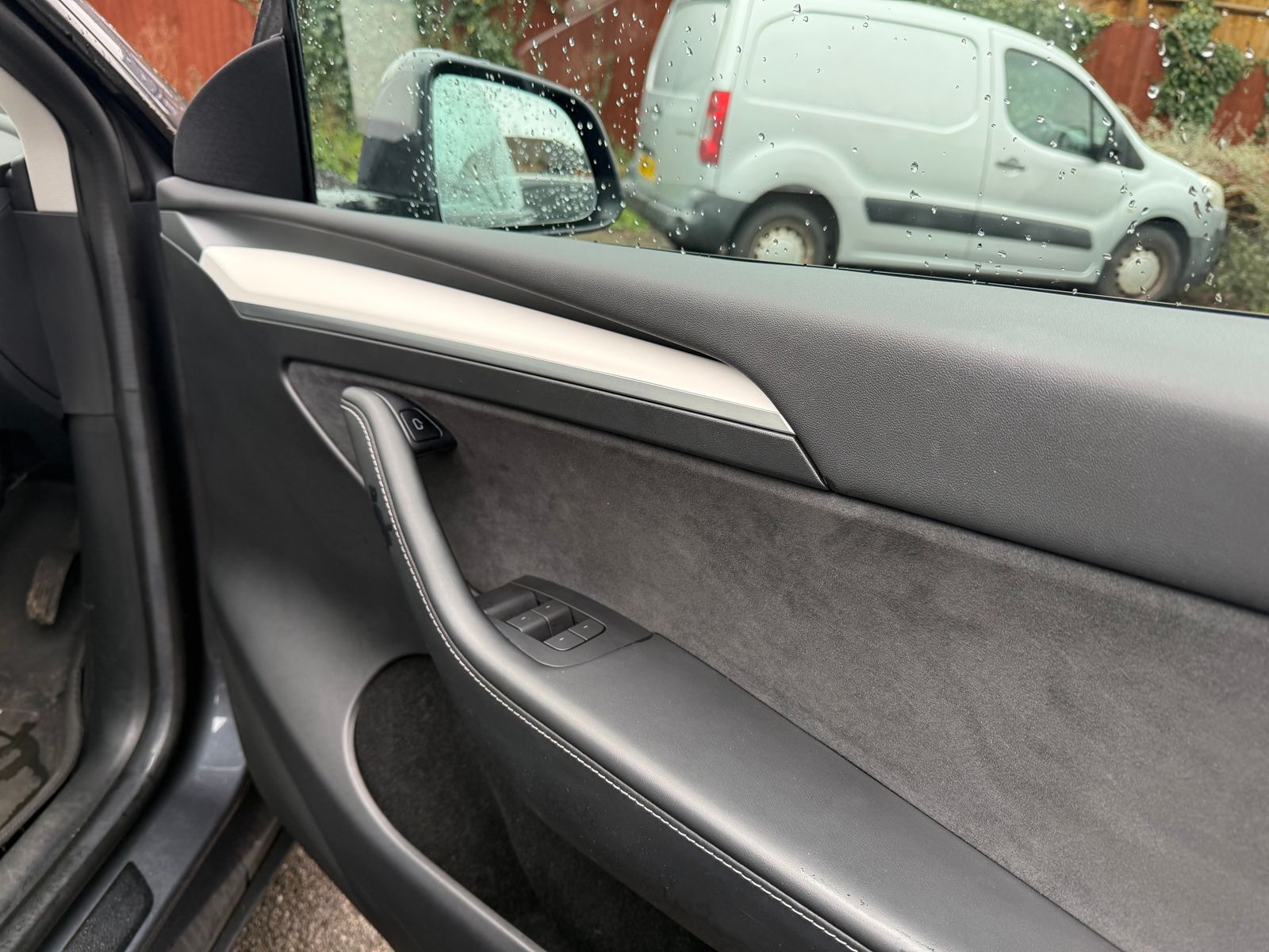 Tesla Model Y (Dual Motor) Long Range SUV 5dr Electric Auto 4WDE (384 bhp) 5dr Automatic 2022