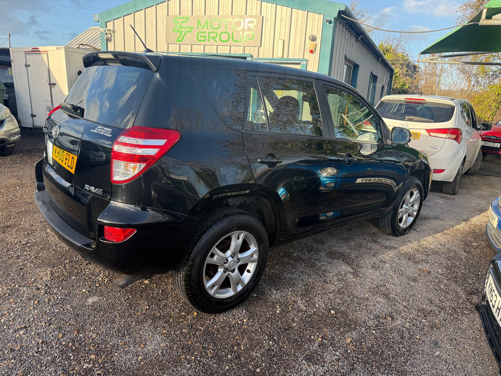 Toyota RAV4 2.0 V-Matic XT-R SUV 5dr Petrol Multidrive S 4WD Euro 4 (158 ps) 5dr Automatic 2009