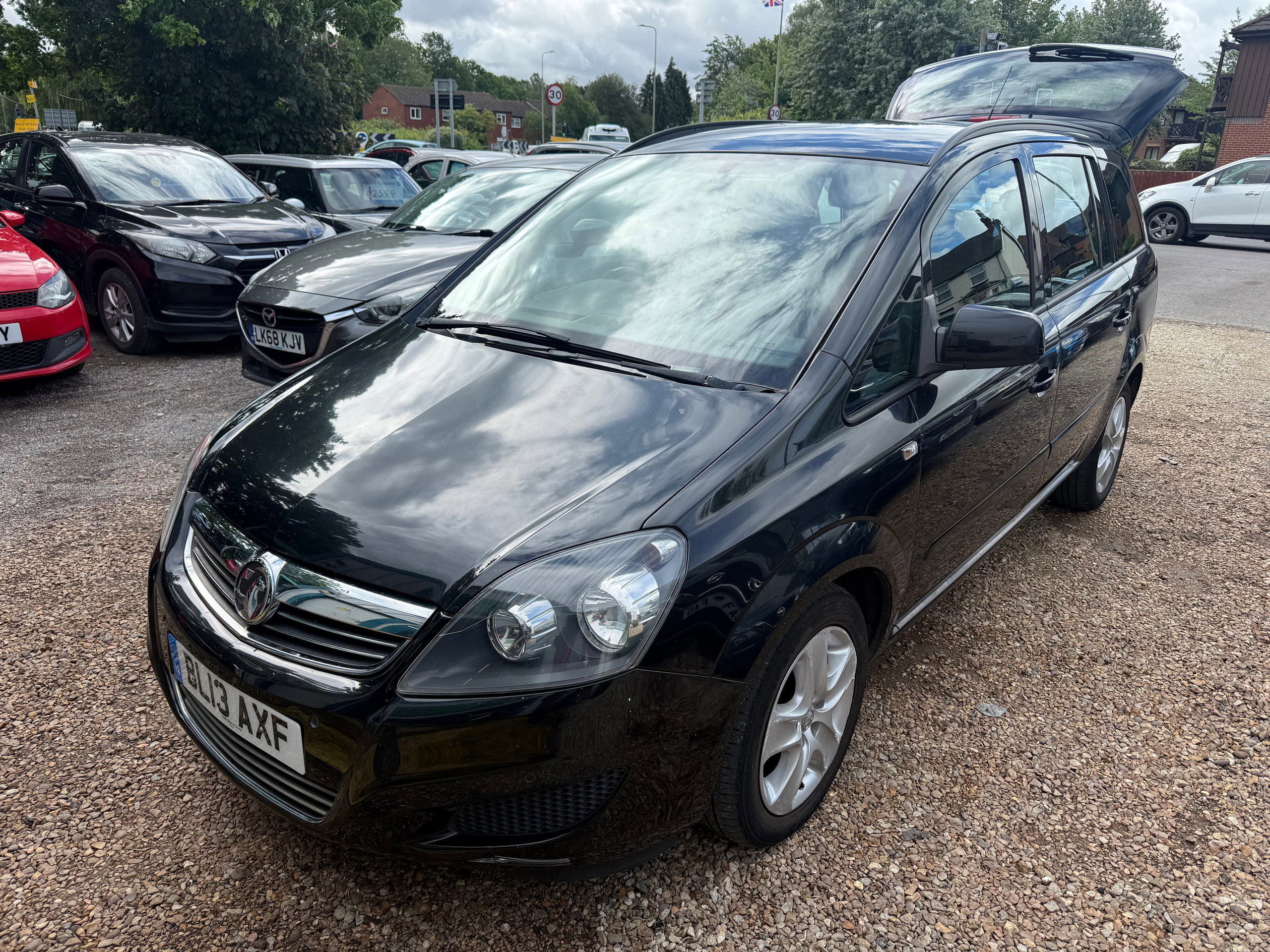 Vauxhall Zafira 1.7 CDTi ecoFLEX Exclusiv MPV 5dr Diesel Manual Euro 5 (SNav) (110 ps) 5dr Manual 2013