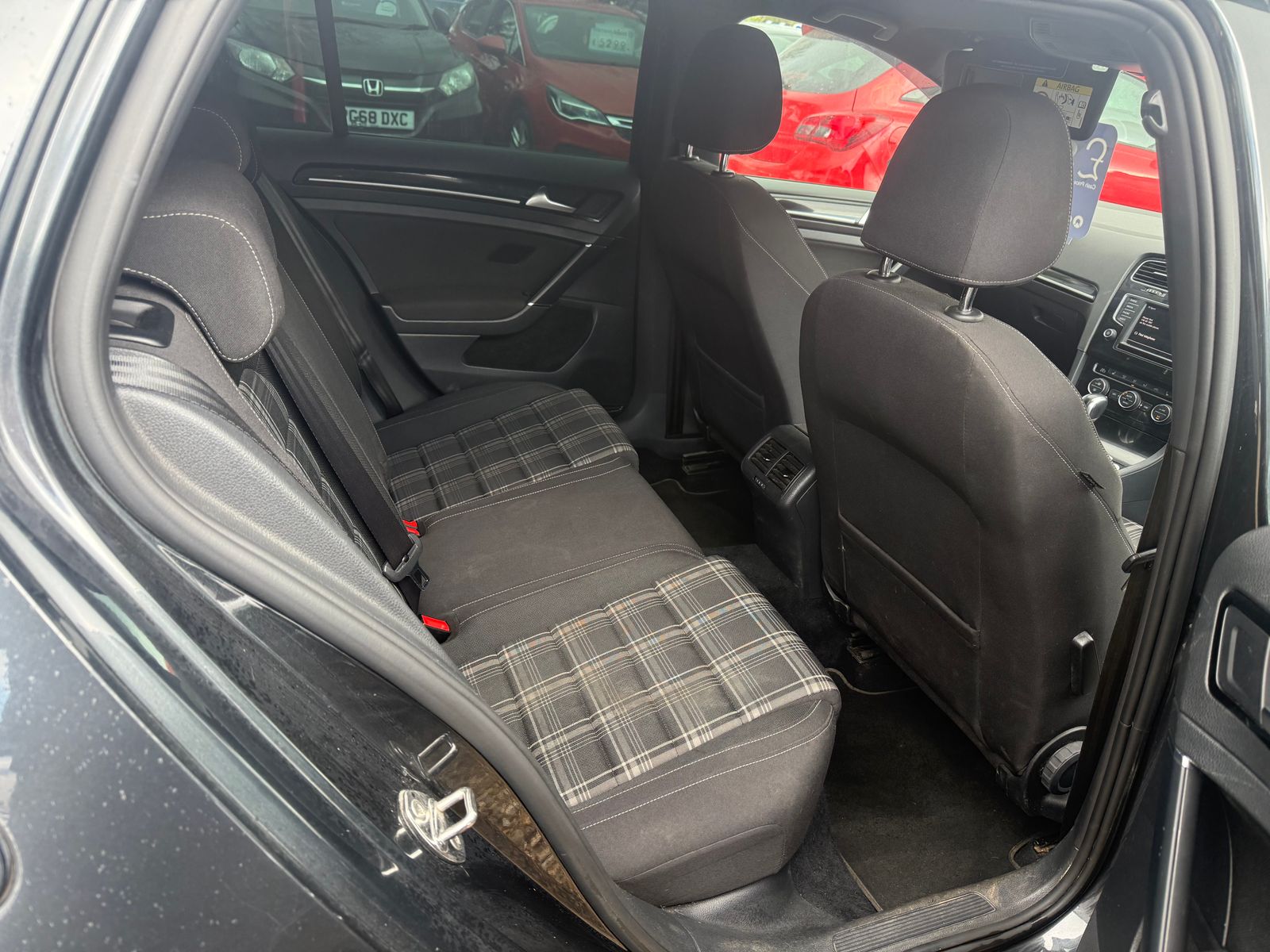 Volkswagen Golf 2.0 TDI BlueMotion Tech GTD Hatchback 5dr Diesel DSG Euro 6 (s/s) (184 ps) 5dr Automatic 2016