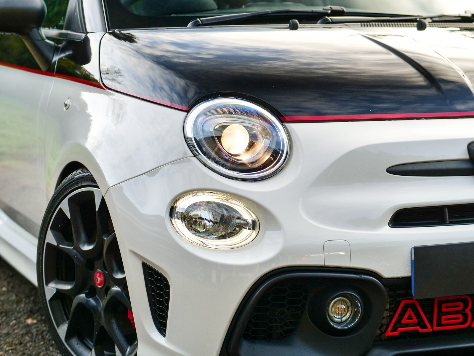 Abarth 595 1.4 T-Jet Competizione 70th Hatchback 3dr Petrol Manual Euro 6 (180 bhp) 3dr Manual 2025