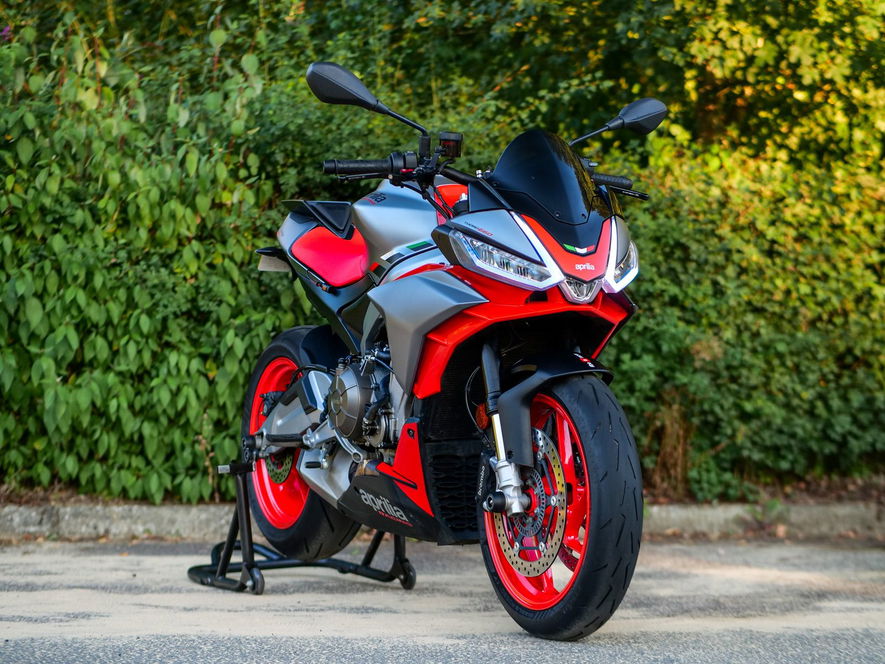 Aprilia Tuono 660