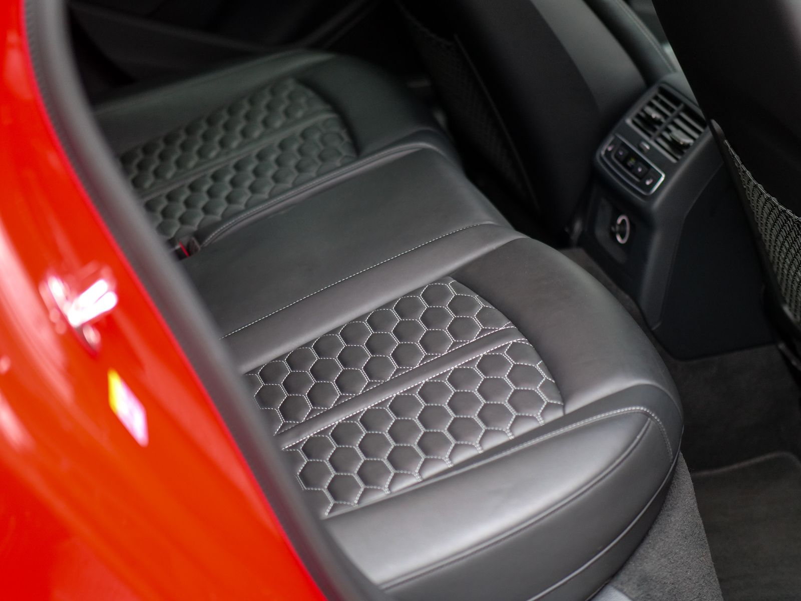 Audi RS4 Avant 2.9 TFSI V6 Estate 5dr Petrol Tiptronic quattro Euro 6 (s/s) (450 ps) 5dr Automatic 2025