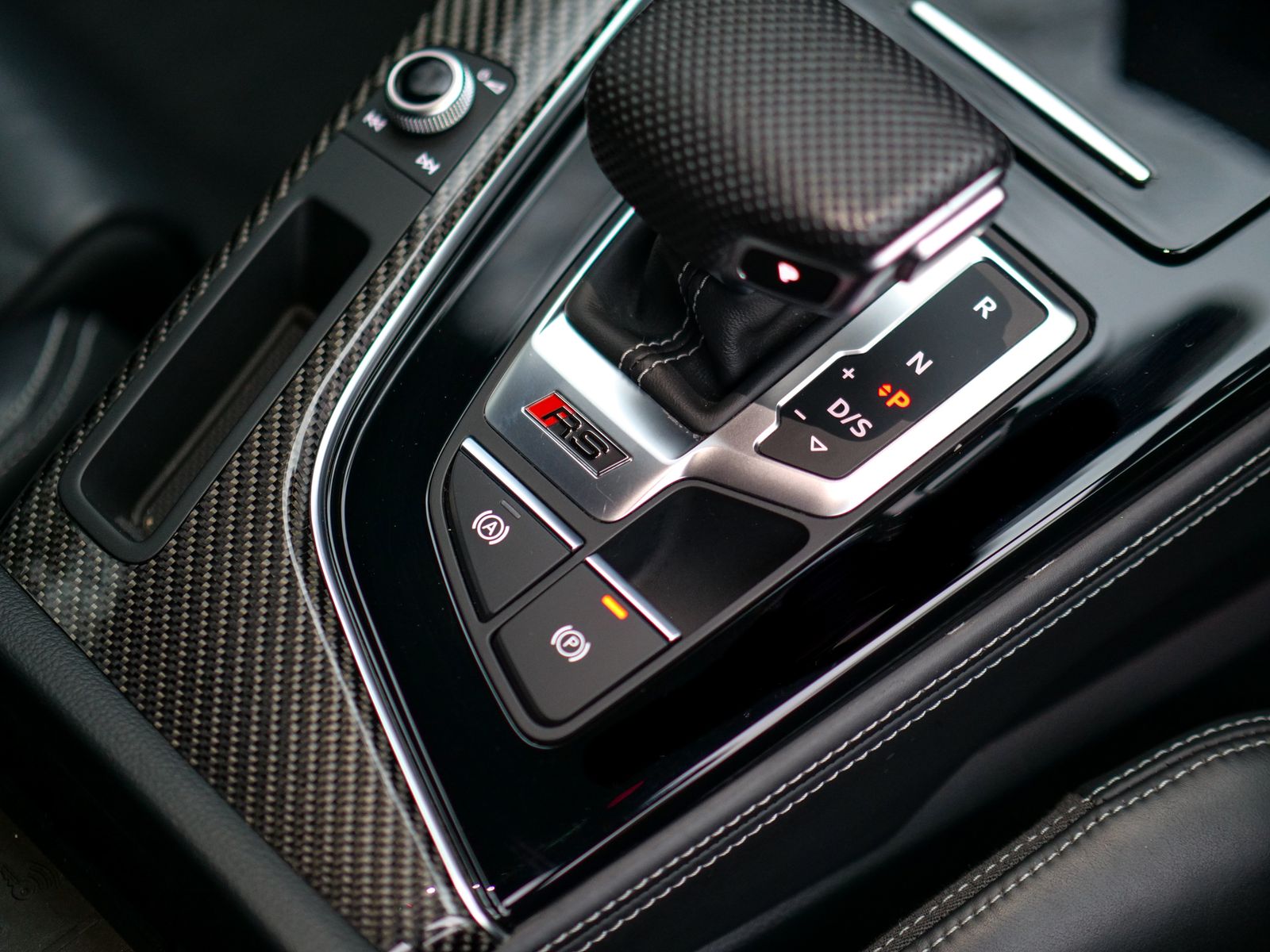 Audi RS4 Avant 2.9 TFSI V6 Estate 5dr Petrol Tiptronic quattro Euro 6 (s/s) (450 ps) 5dr Automatic 2025