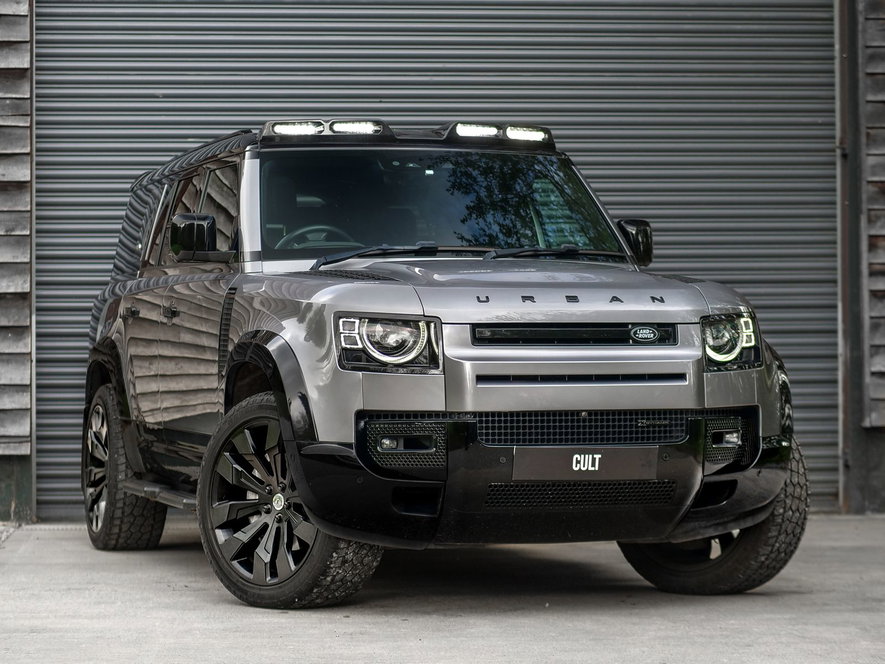 Land Rover Defender 130