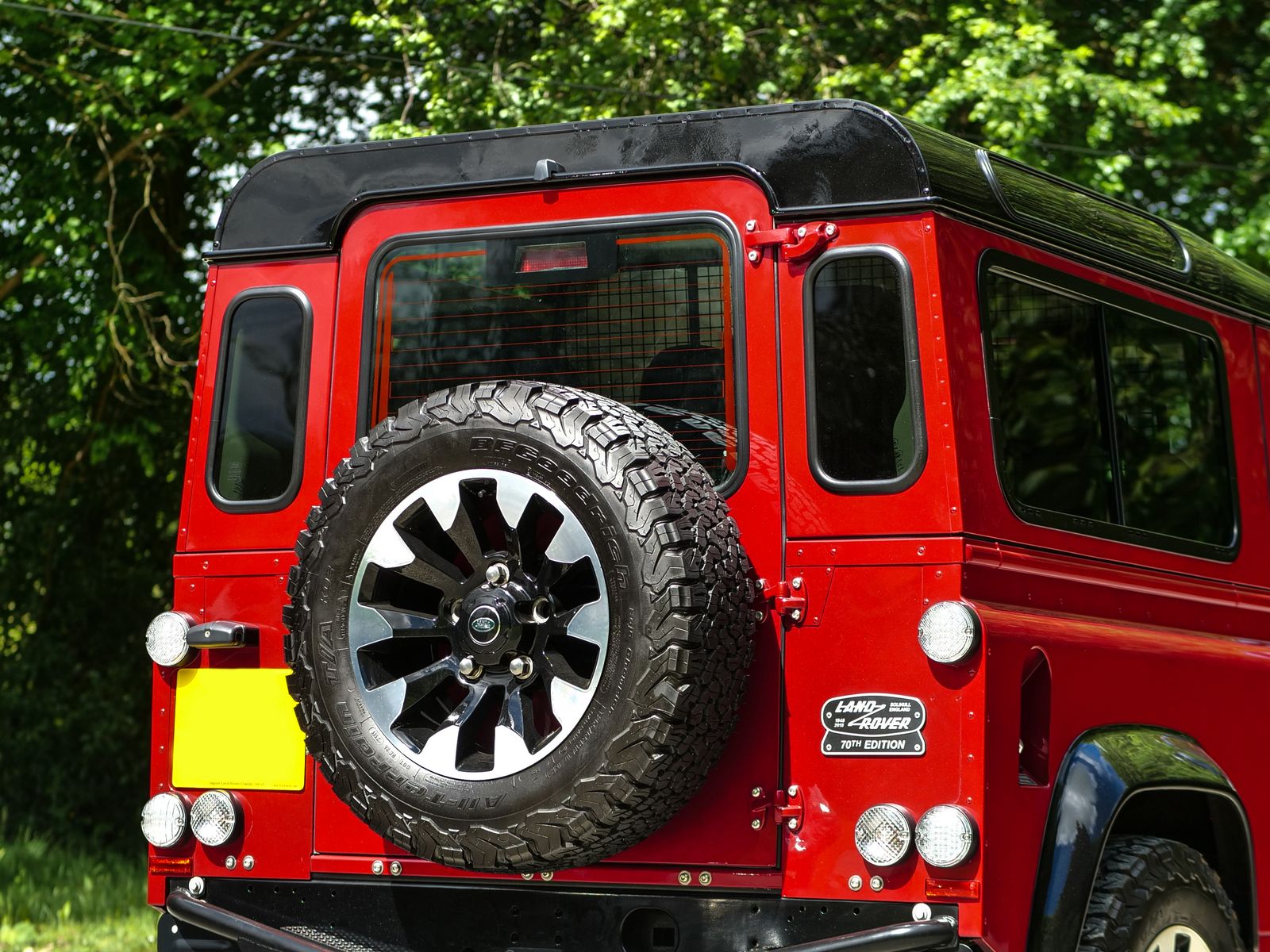 Land Rover Defender 90 Works V8 70th 3dr Automatic 2026