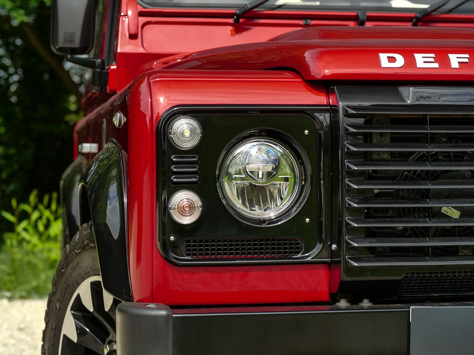 Land Rover Defender 90 Works V8 70th 3dr Automatic 2026