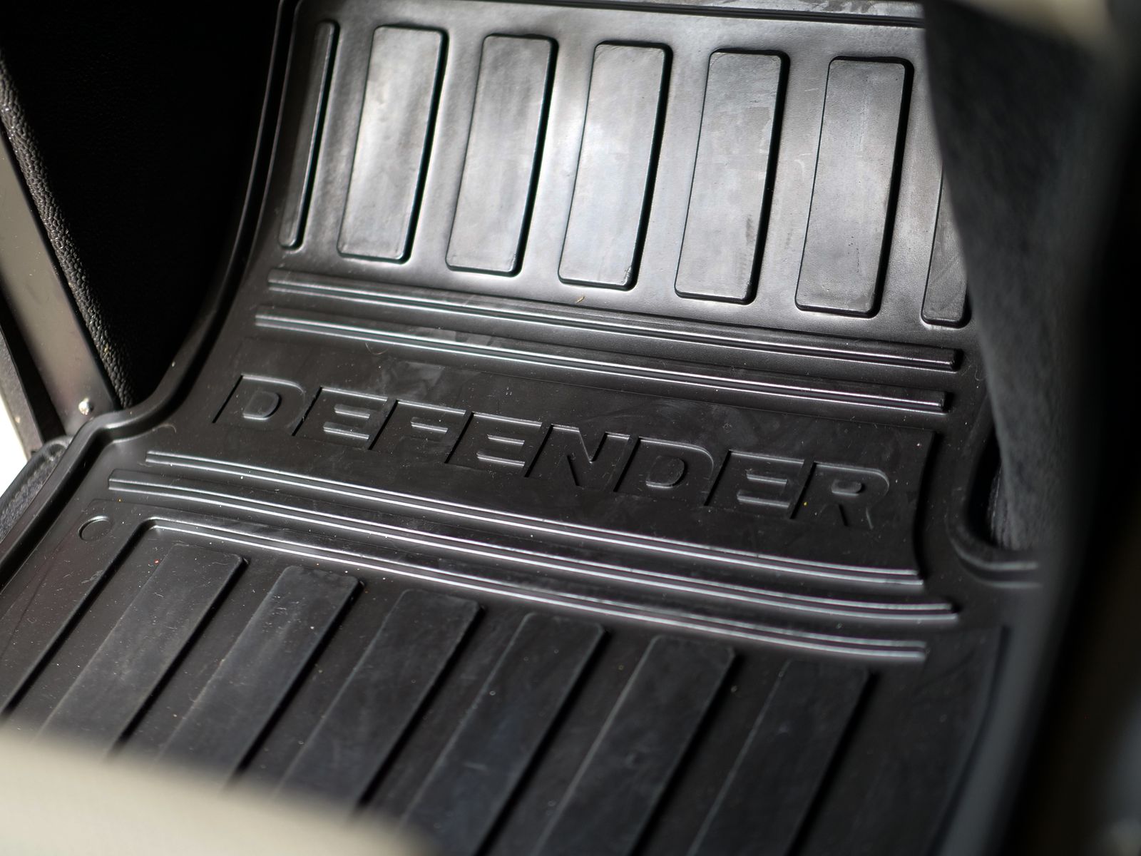 Land Rover Defender 90 Works V8 70th 3dr Automatic 2026