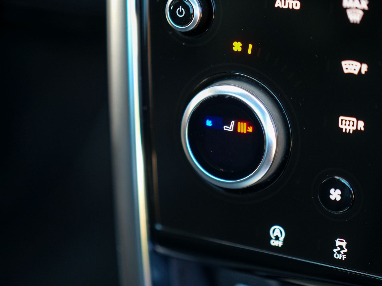 Land Rover Discovery Sport 1.5 P300e 12.2kWh R-Dynamic SE SUV 5dr Petrol Plug-in Hybrid Auto 4WD Euro 6 (s/s) (309 ps) 5dr Automatic 2026