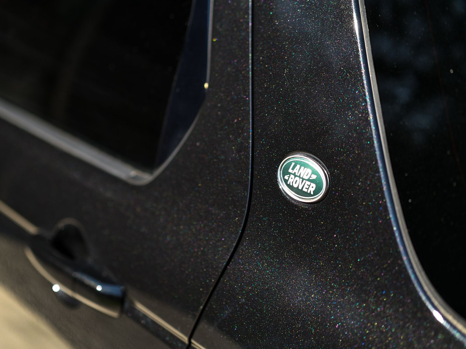 Land Rover Discovery Sport 1.5 P300e 12.2kWh R-Dynamic SE SUV 5dr Petrol Plug-in Hybrid Auto 4WD Euro 6 (s/s) (309 ps) 5dr Automatic 2026