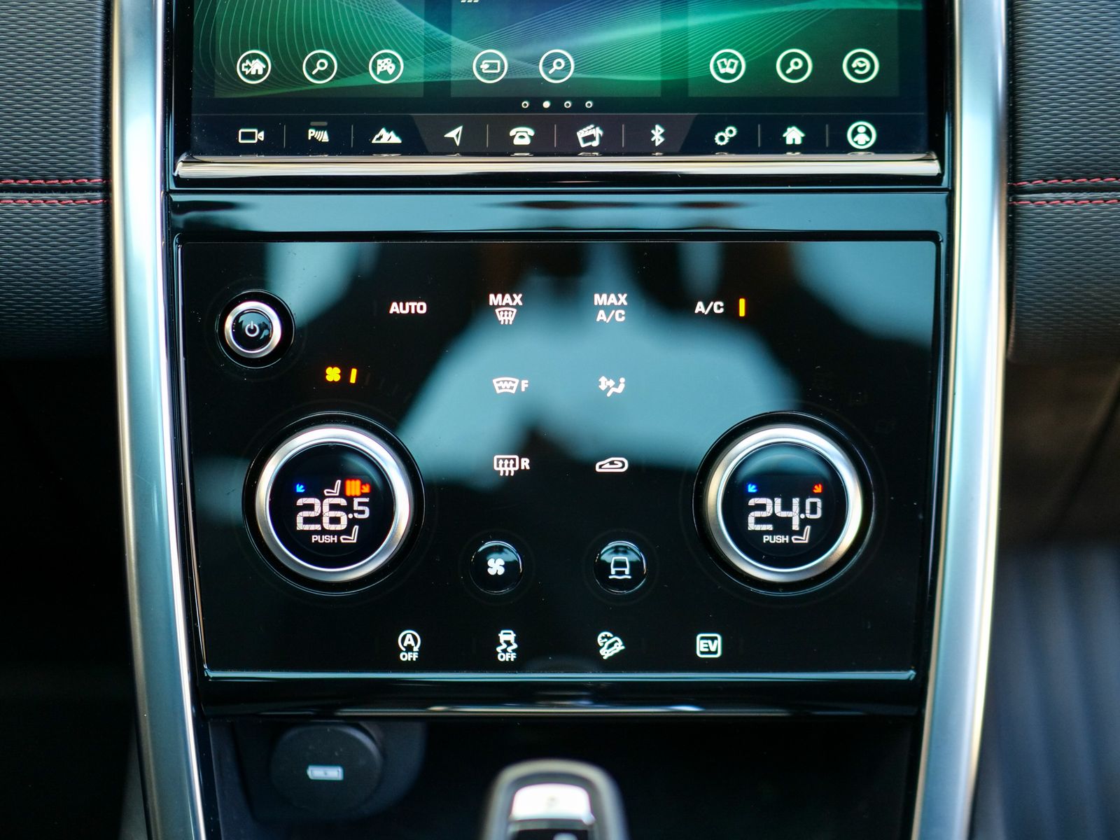 Land Rover Discovery Sport 1.5 P300e 12.2kWh R-Dynamic SE SUV 5dr Petrol Plug-in Hybrid Auto 4WD Euro 6 (s/s) (309 ps) 5dr Automatic 2026