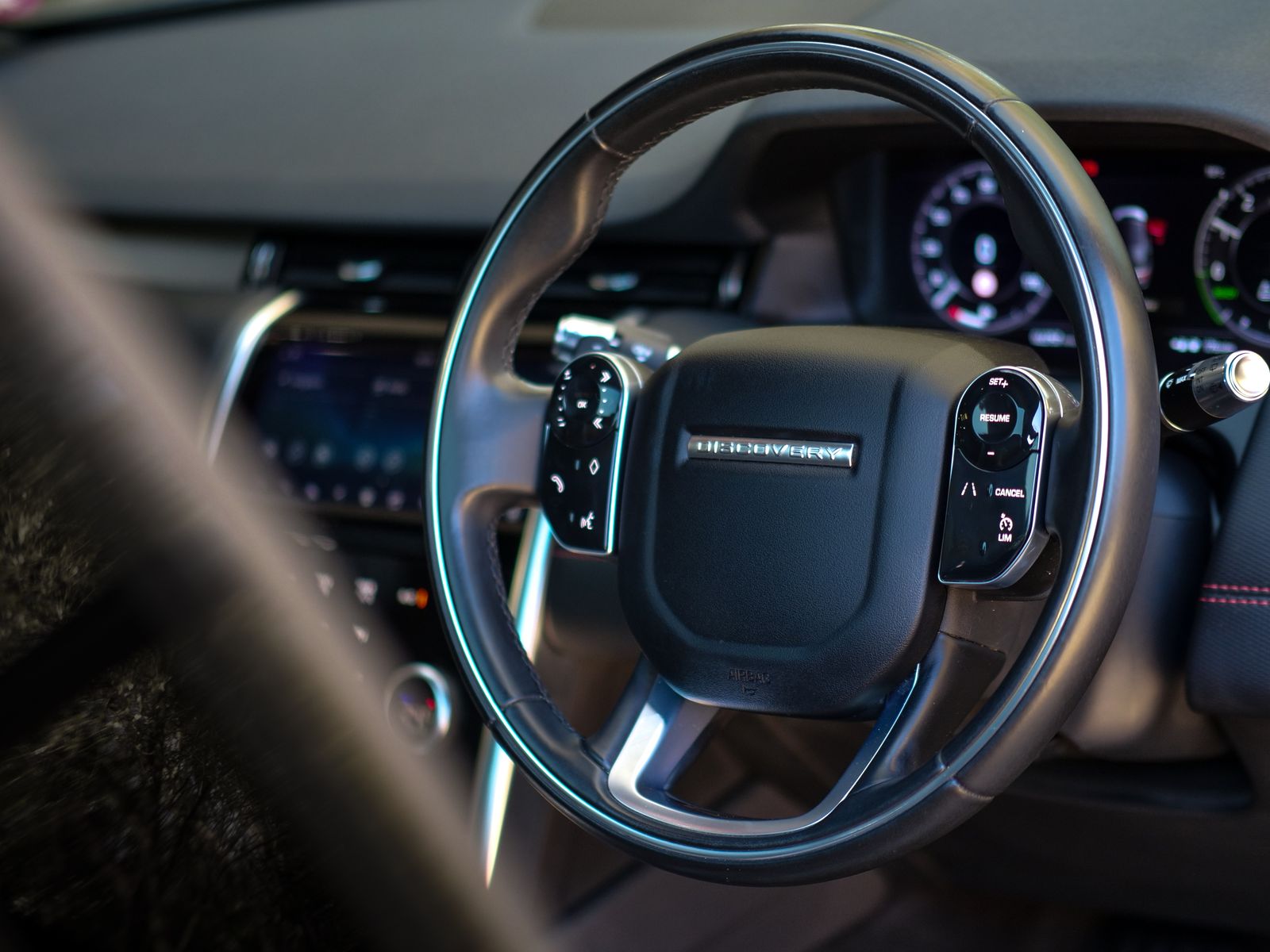 Land Rover Discovery Sport 1.5 P300e 12.2kWh R-Dynamic SE SUV 5dr Petrol Plug-in Hybrid Auto 4WD Euro 6 (s/s) (309 ps) 5dr Automatic 2026