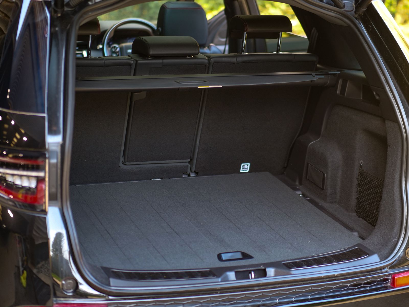 Land Rover Discovery Sport 1.5 P300e 12.2kWh R-Dynamic SE SUV 5dr Petrol Plug-in Hybrid Auto 4WD Euro 6 (s/s) (309 ps) 5dr Automatic 2026