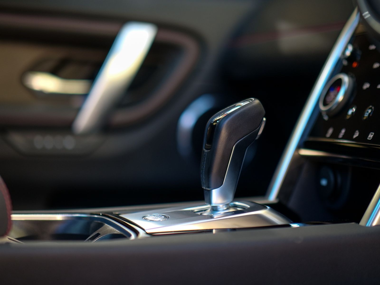 Land Rover Discovery Sport 1.5 P300e 12.2kWh R-Dynamic SE SUV 5dr Petrol Plug-in Hybrid Auto 4WD Euro 6 (s/s) (309 ps) 5dr Automatic 2026