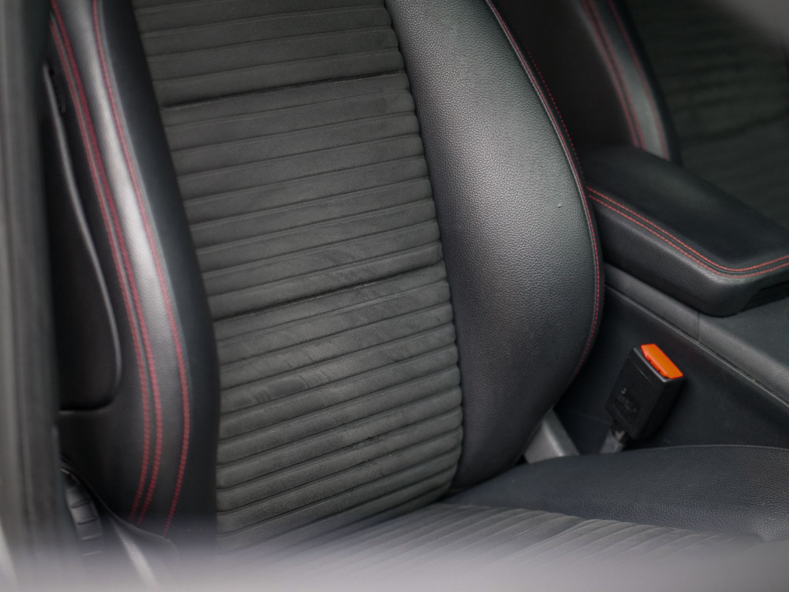 Mercedes-Benz A Class 1.6 A200 AMG Line Hatchback 5dr Petrol 7G-DCT Euro 6 (s/s) (156 ps) 5dr Automatic 2026