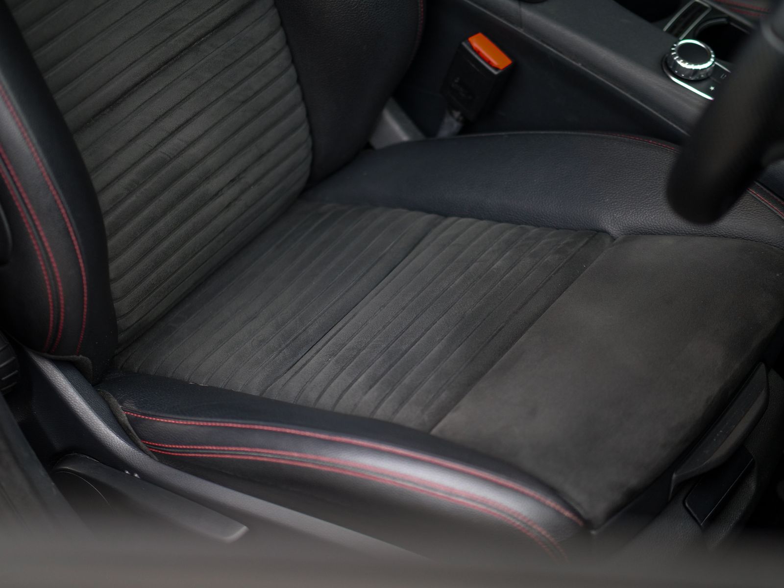 Mercedes-Benz A Class 1.6 A200 AMG Line Hatchback 5dr Petrol 7G-DCT Euro 6 (s/s) (156 ps) 5dr Automatic 2026