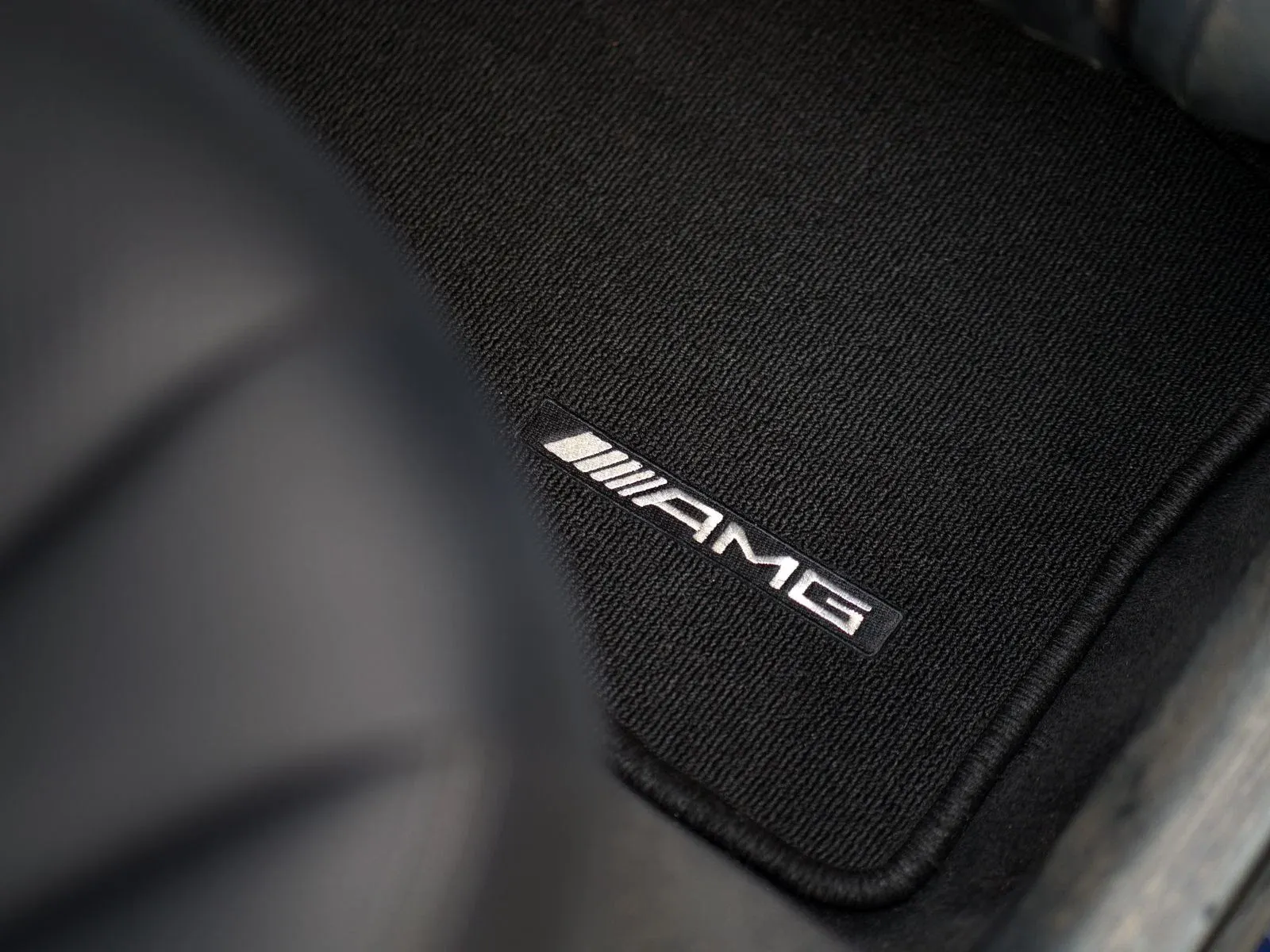 Mercedes-Benz GLC 2.1 GLC250d AMG Line (Premium Plus) SUV 5dr Diesel G-Tronic 4MATIC Euro 6 (s/s) (204 ps) 5dr Automatic 2026