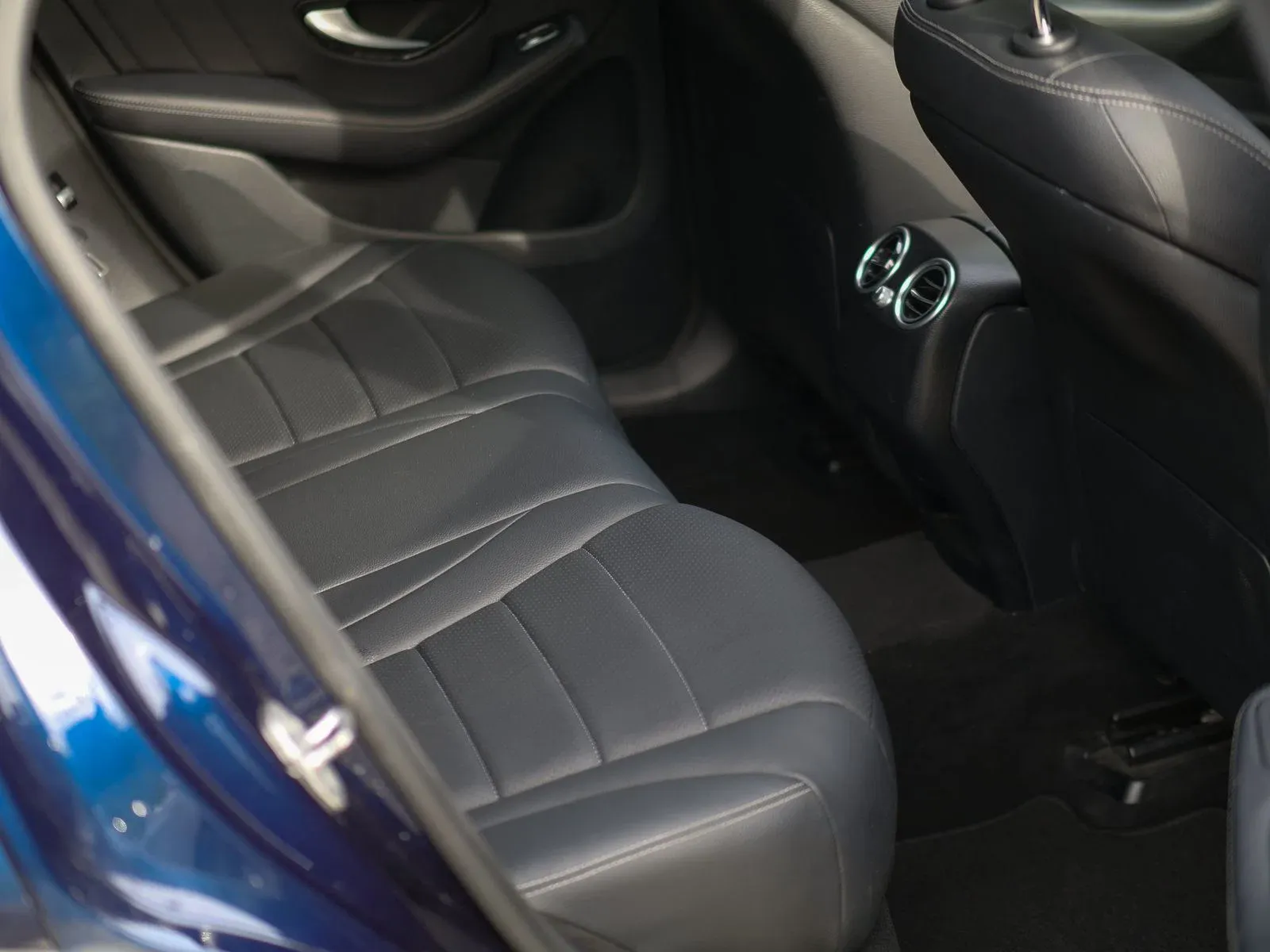 Mercedes-Benz GLC 2.1 GLC250d AMG Line (Premium Plus) SUV 5dr Diesel G-Tronic 4MATIC Euro 6 (s/s) (204 ps) 5dr Automatic 2026