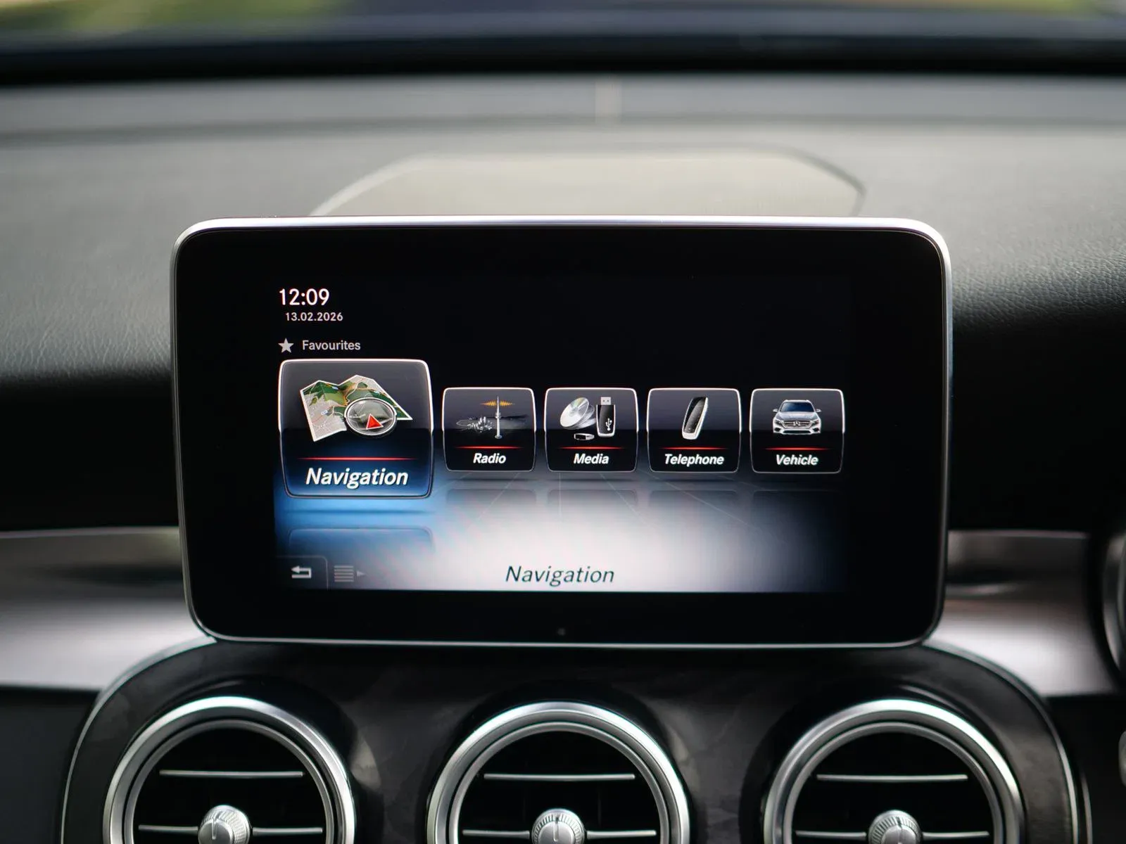 Mercedes-Benz GLC 2.1 GLC250d AMG Line (Premium Plus) SUV 5dr Diesel G-Tronic 4MATIC Euro 6 (s/s) (204 ps) 5dr Automatic 2026