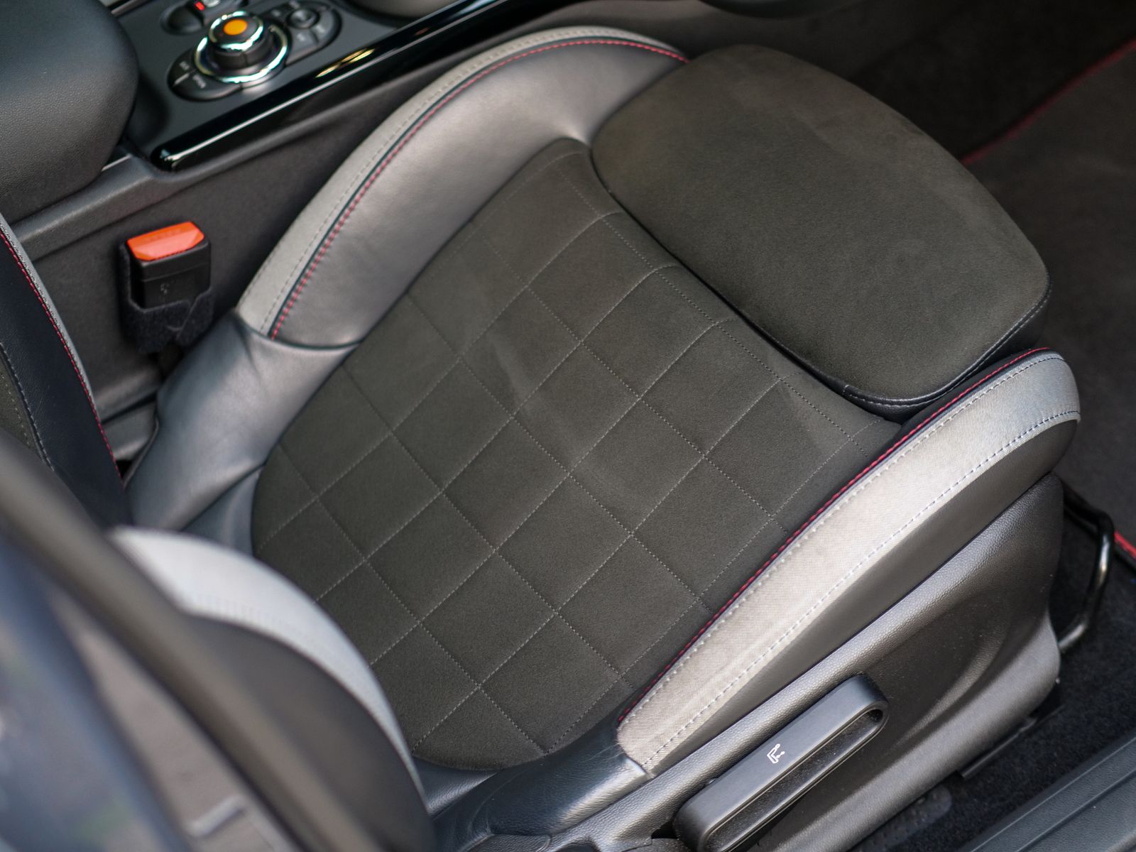 MINI Clubman 2.0 John Cooper Works Estate 6dr Petrol Steptronic ALL4 Euro 6 (s/s) (306 ps) 5dr Automatic 2025