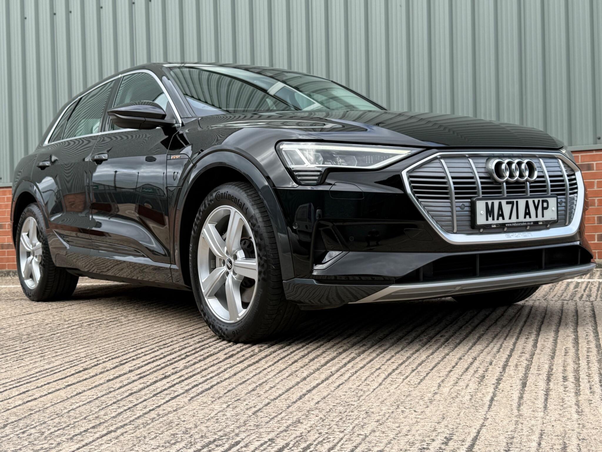2021 Audi E-tron 50 Technik Auto quattro 5dr 71.2kWh (11kW Charger), exterior view 3