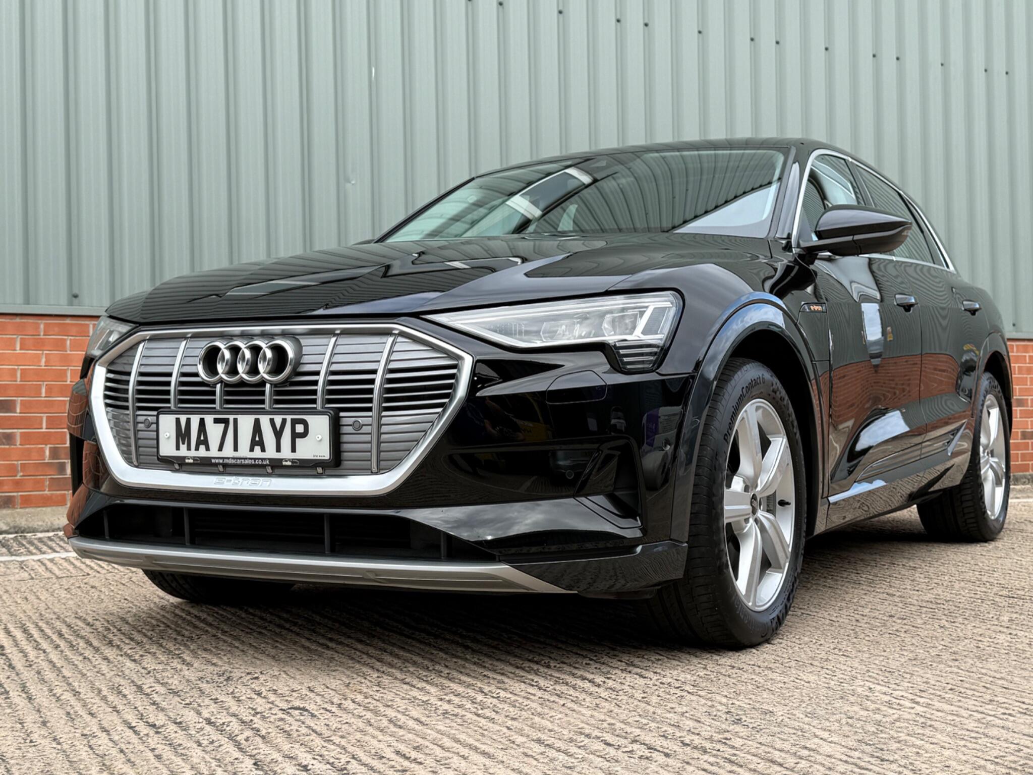 2021 Audi E-tron 50 Technik Auto quattro 5dr 71.2kWh (11kW Charger), exterior view 4